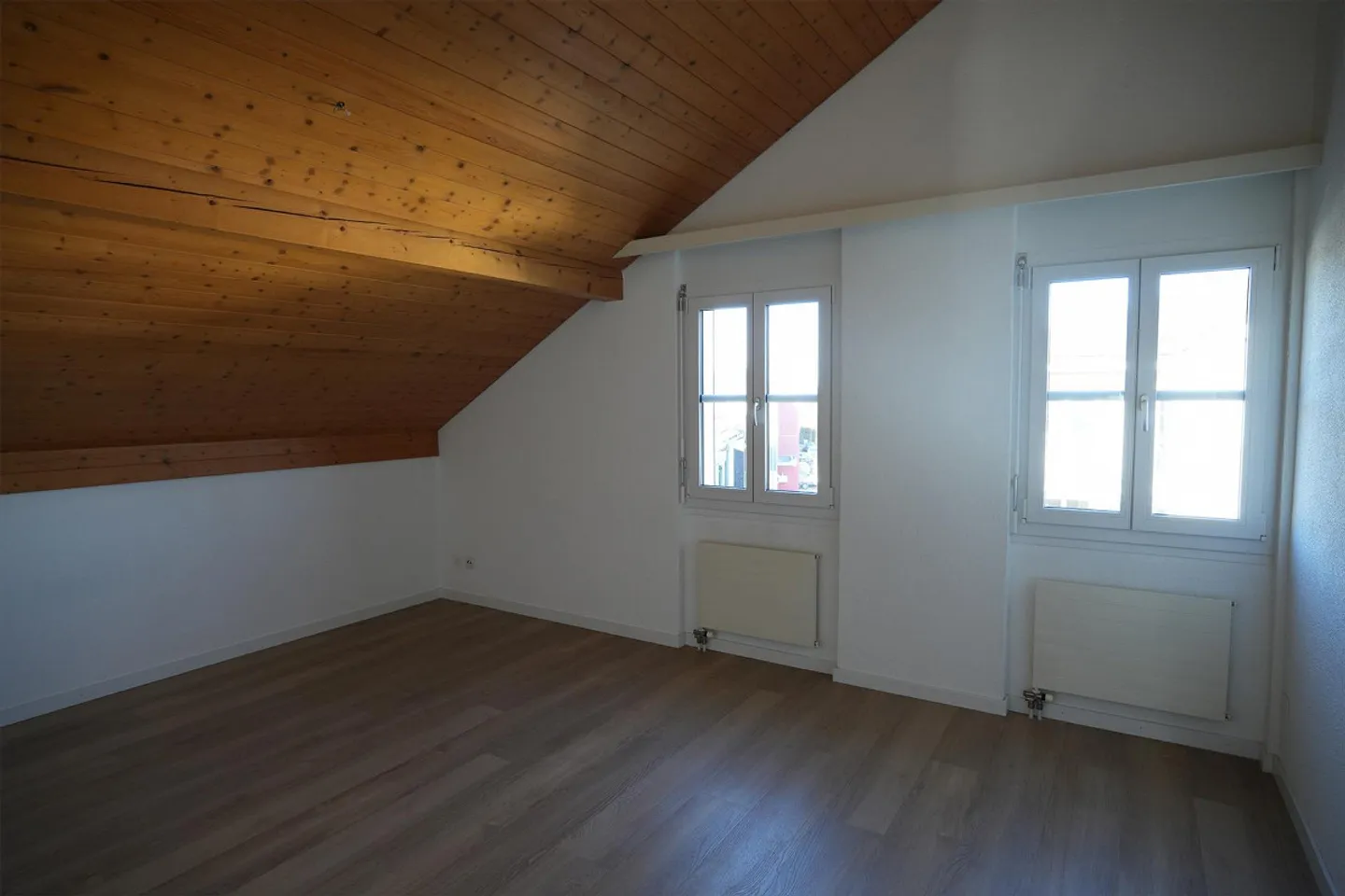 Gemütliche 4½ Zimmer Wohnung mit Balkon - Foto 9 von 14