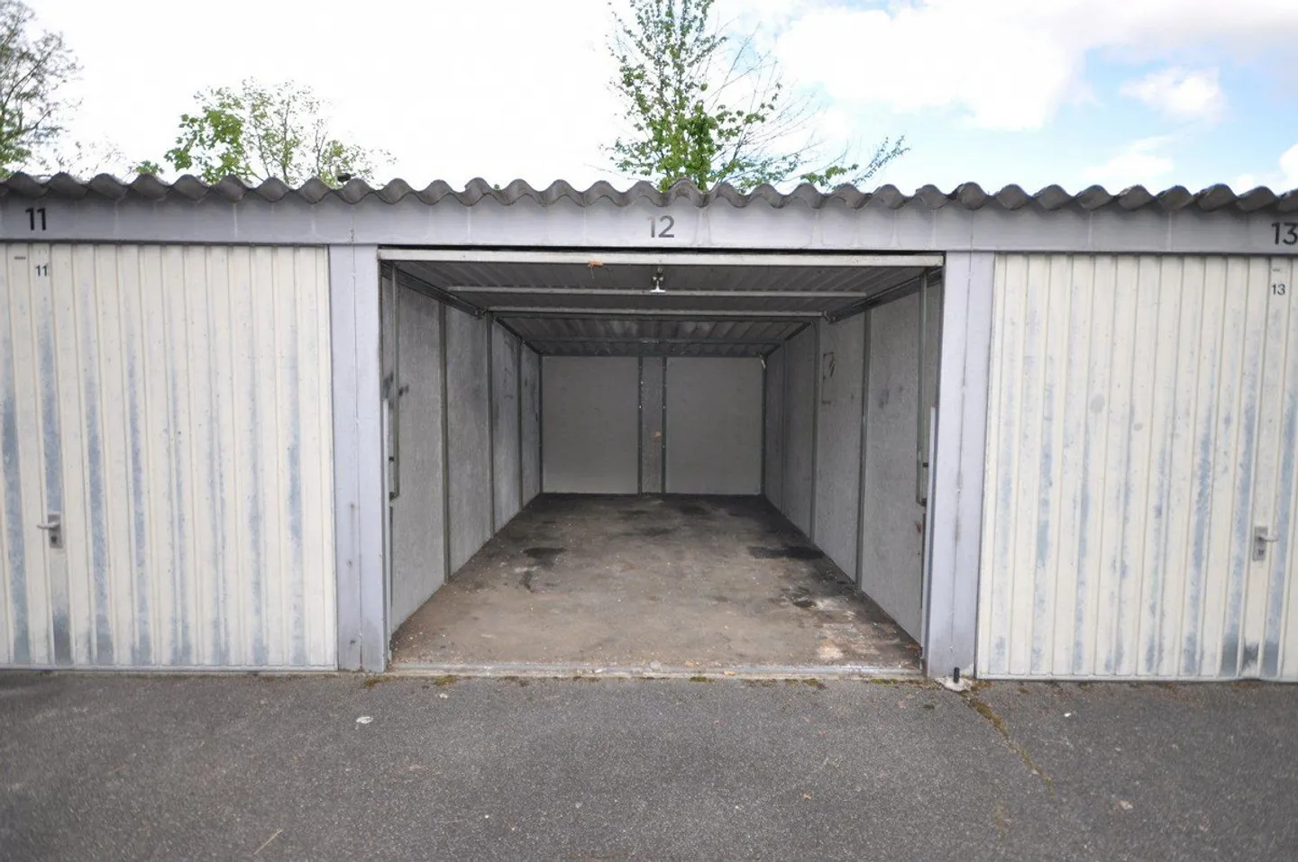 Garage box in Aesch - Photo 1 of 2