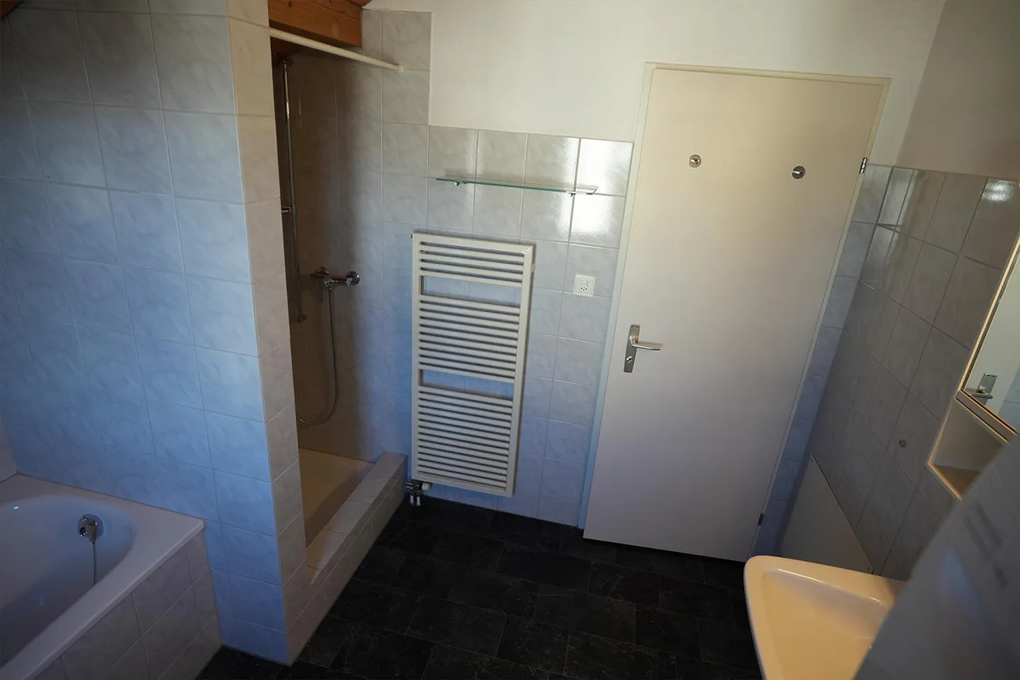 Gemütliche 4½ Zimmer Wohnung mit Balkon - Foto 11 von 14