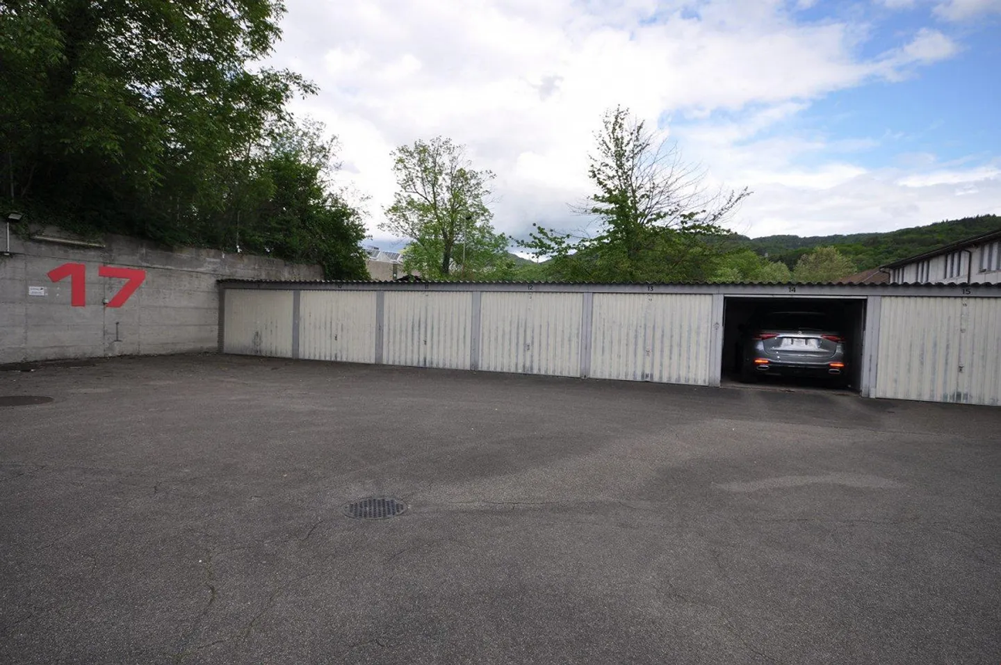 Garage box in Aesch - Photo 2 of 2