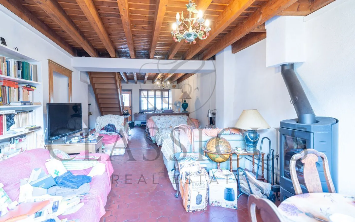 House with 5 rooms and great potential - Photo 11 of 12