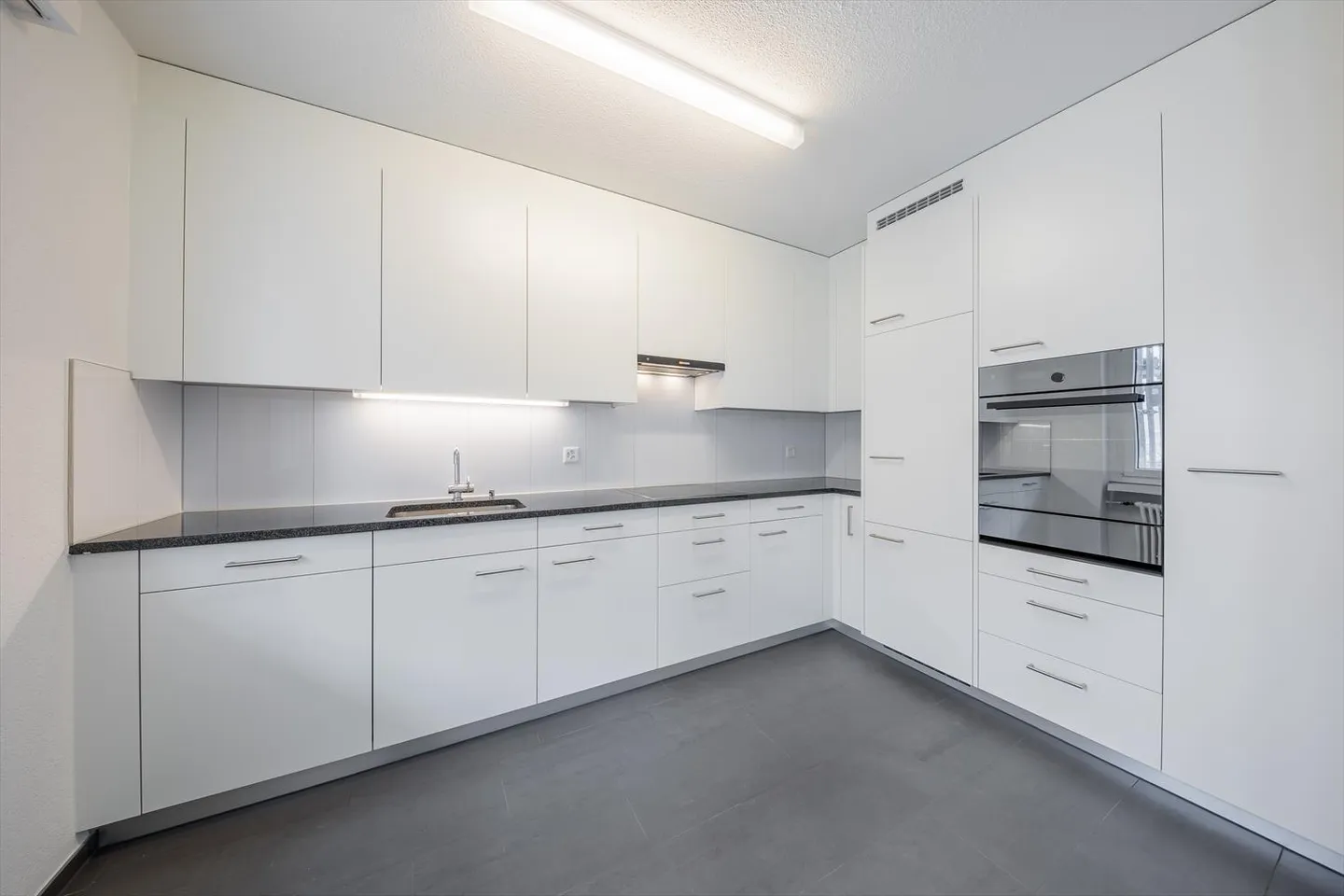 Sonnige Wohnung an ruhiger Lage - Foto 1 von 3