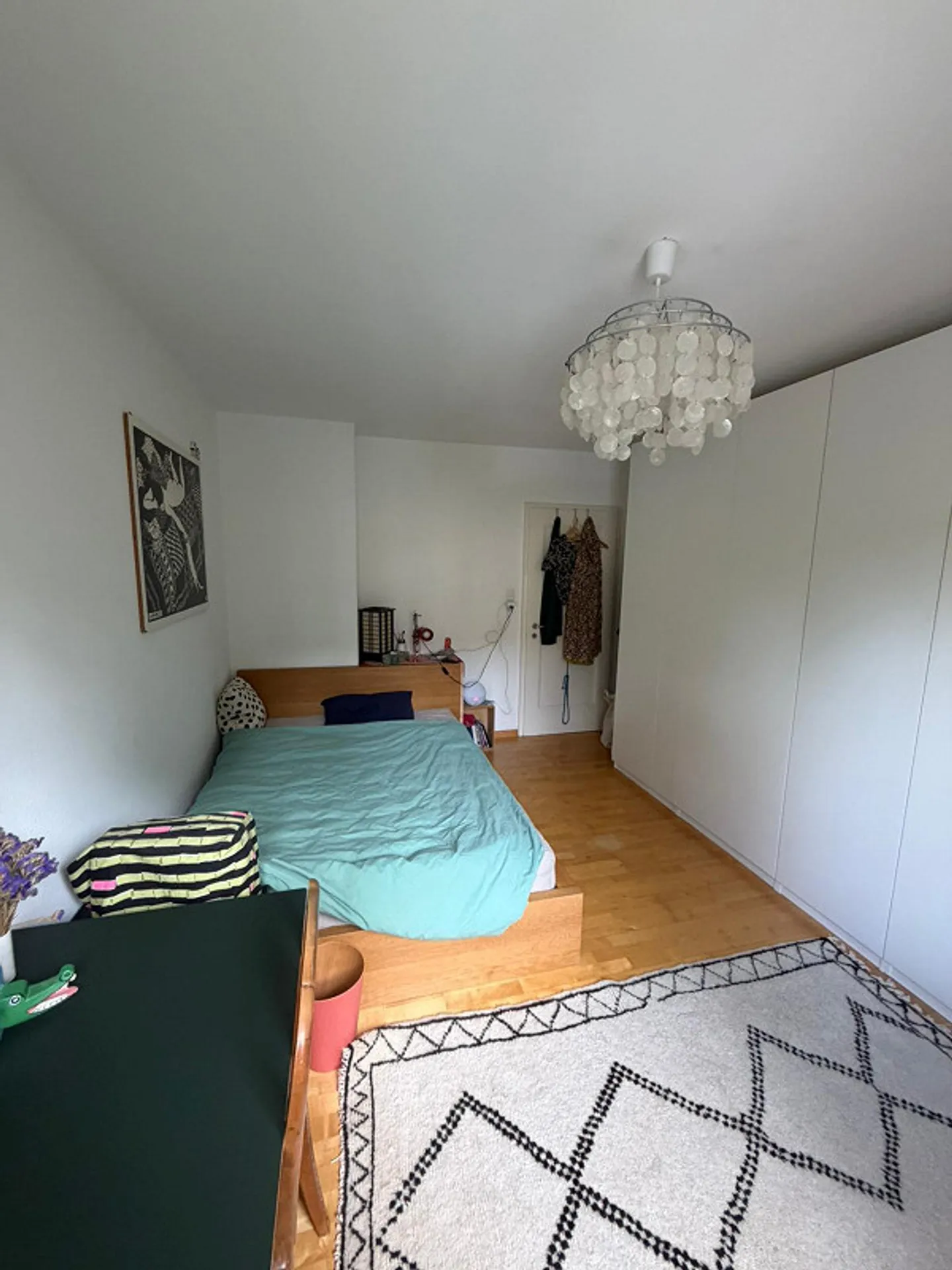 Appartamento temporaneo di 2,5 stanze con balcone in una posizione attraente a Zurigo - Foto 2 di 6