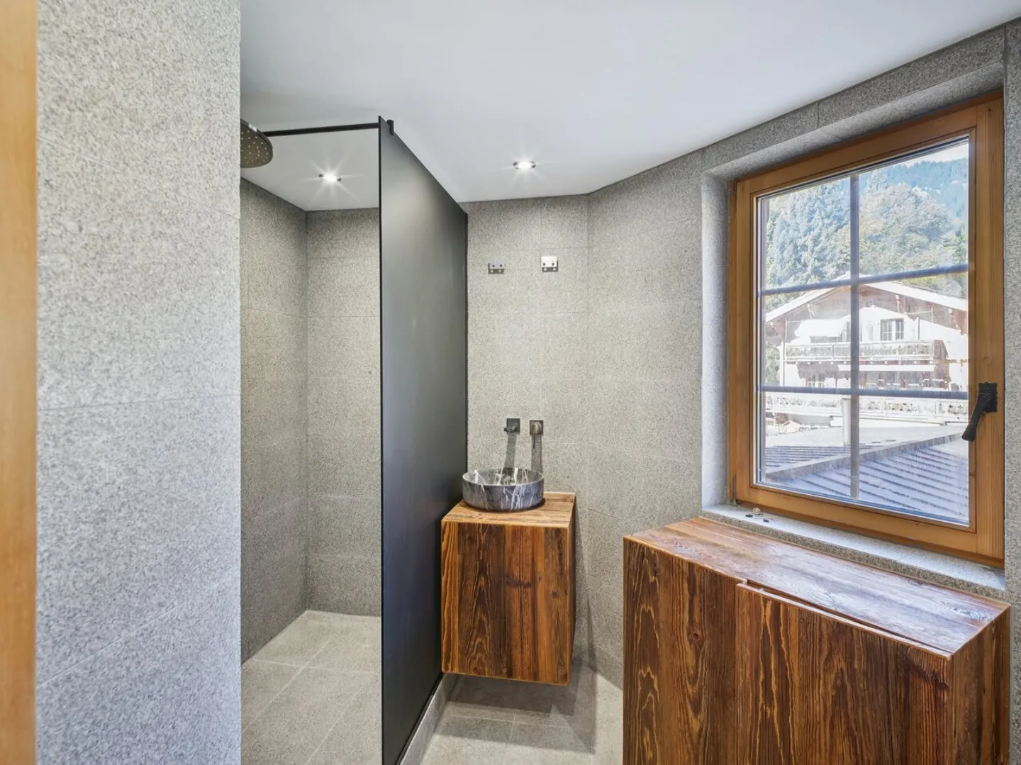 Villars centro, in un bel palazzo 3.5p ristrutturato con lusso, parcheggio - Foto 9 di 13