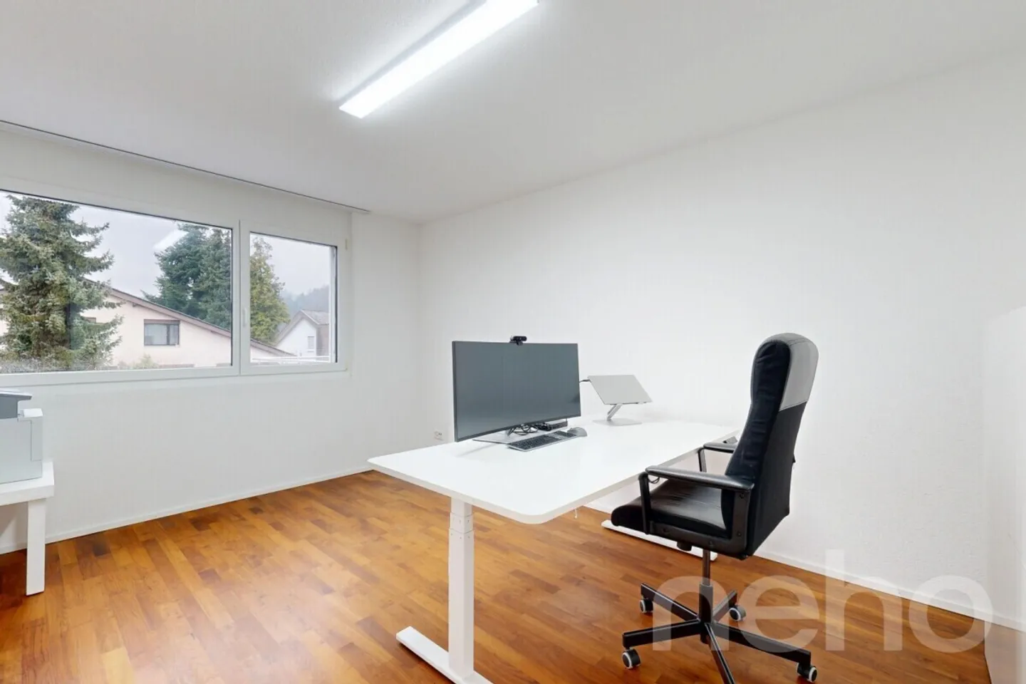 Light-Filled 6.5-Room House in a Quiet Location - Photo 7 of 12