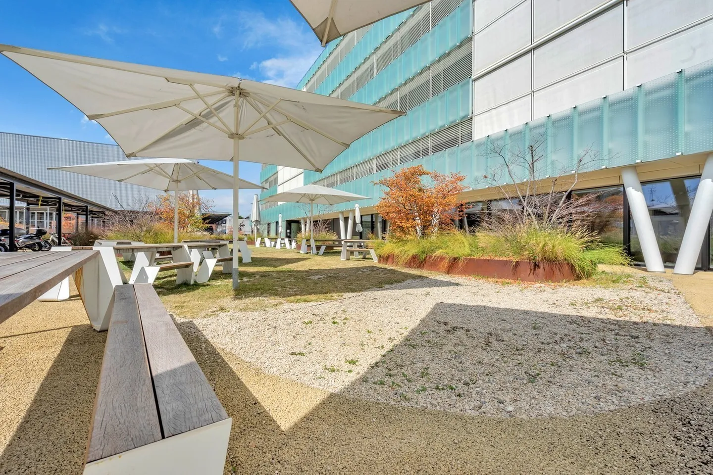Bureau Open Space - Flexible et Adaptable, Parfait pour Votre Entreprise ! - Photo 8 sur 8
