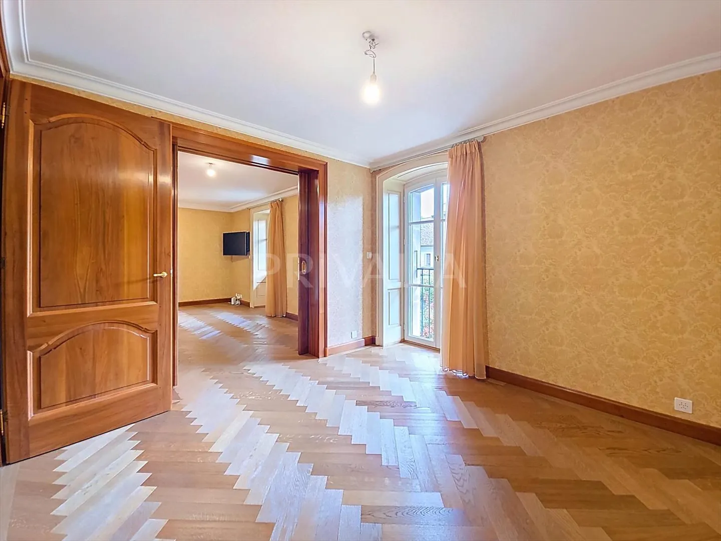 Luxuriöse Residenz aus dem frühen 19. Jahrhundert mit Schwimmbad - Foto 8 von 13