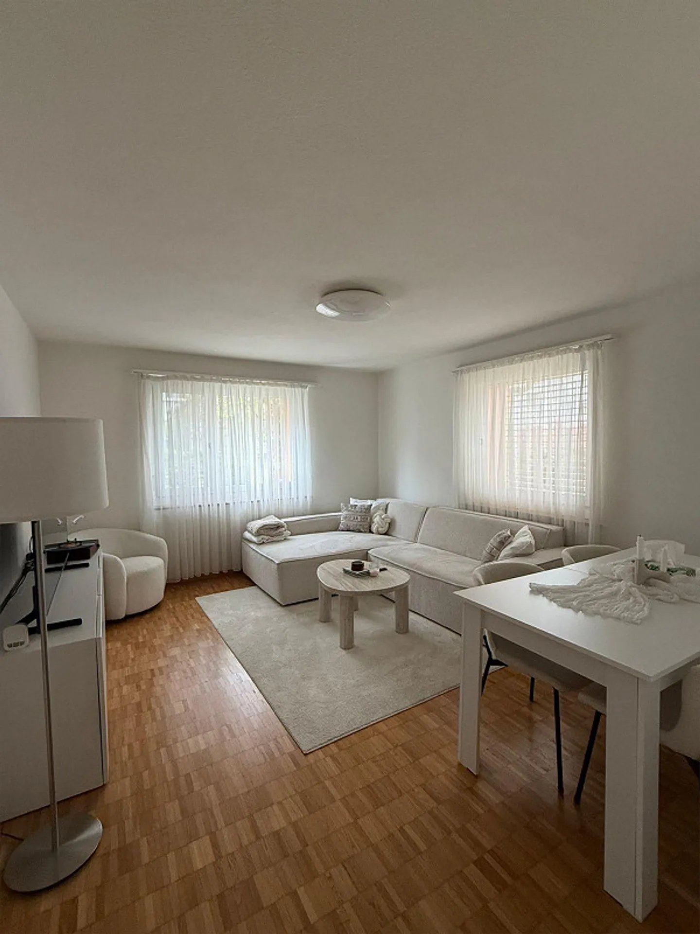 Charmante Wohnung in Binningen - Foto 3 von 5