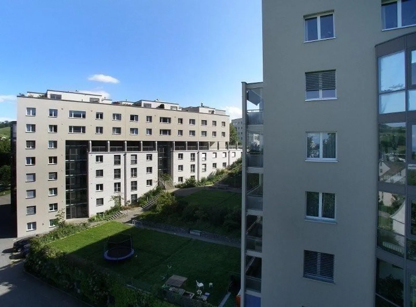 Appartamento familiare spazioso in una zona tranquilla - Foto 2 di 8