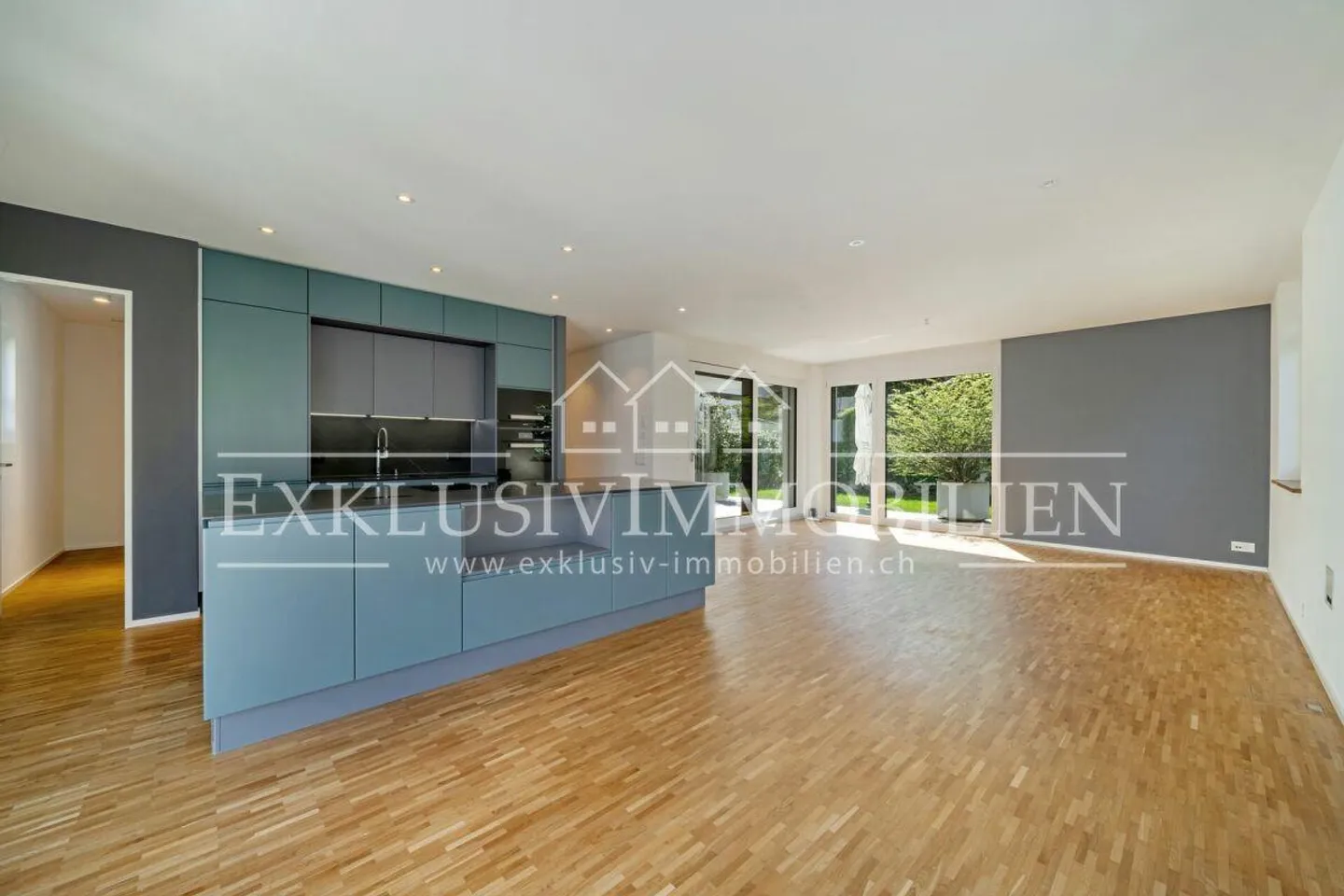 Moderna e esclusiva casa da sogno in posizione premium con vista mozzafiato sul lago - Foto 3 di 8