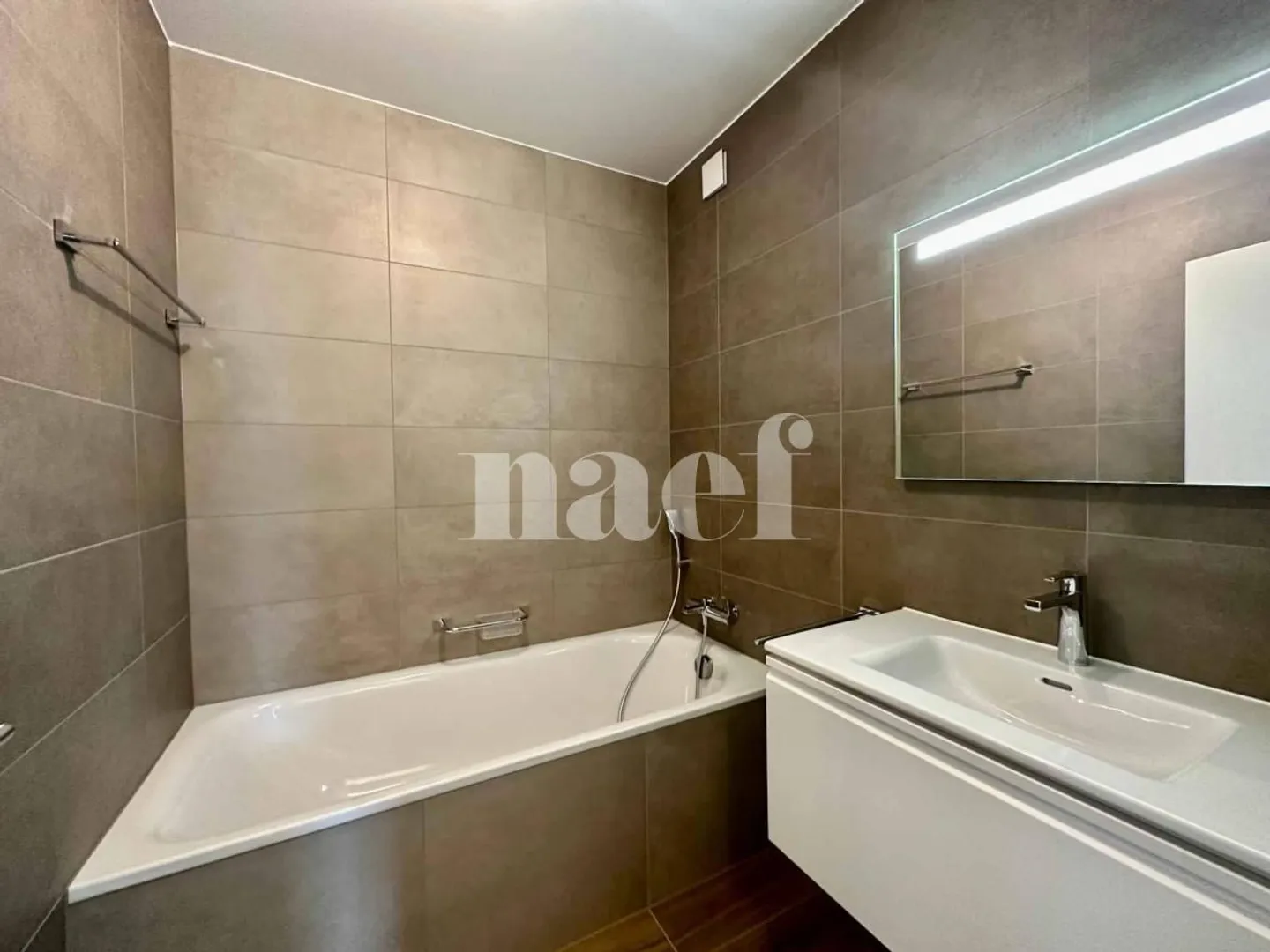 Parc des Crêts - 4-Zimmer-Wohnung - Foto 10 von 12