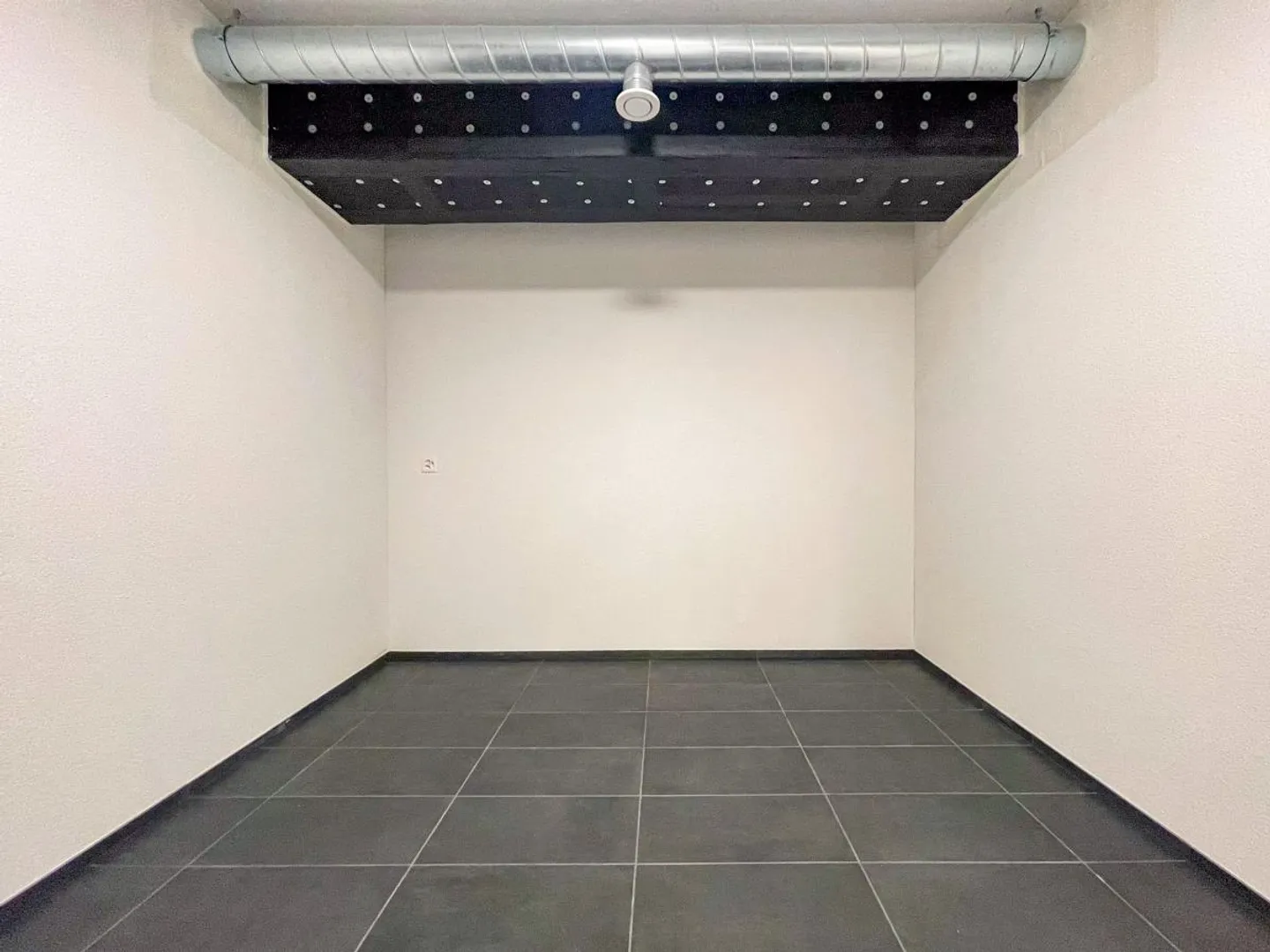 «Kellerabteil» - Foto 1 von 5