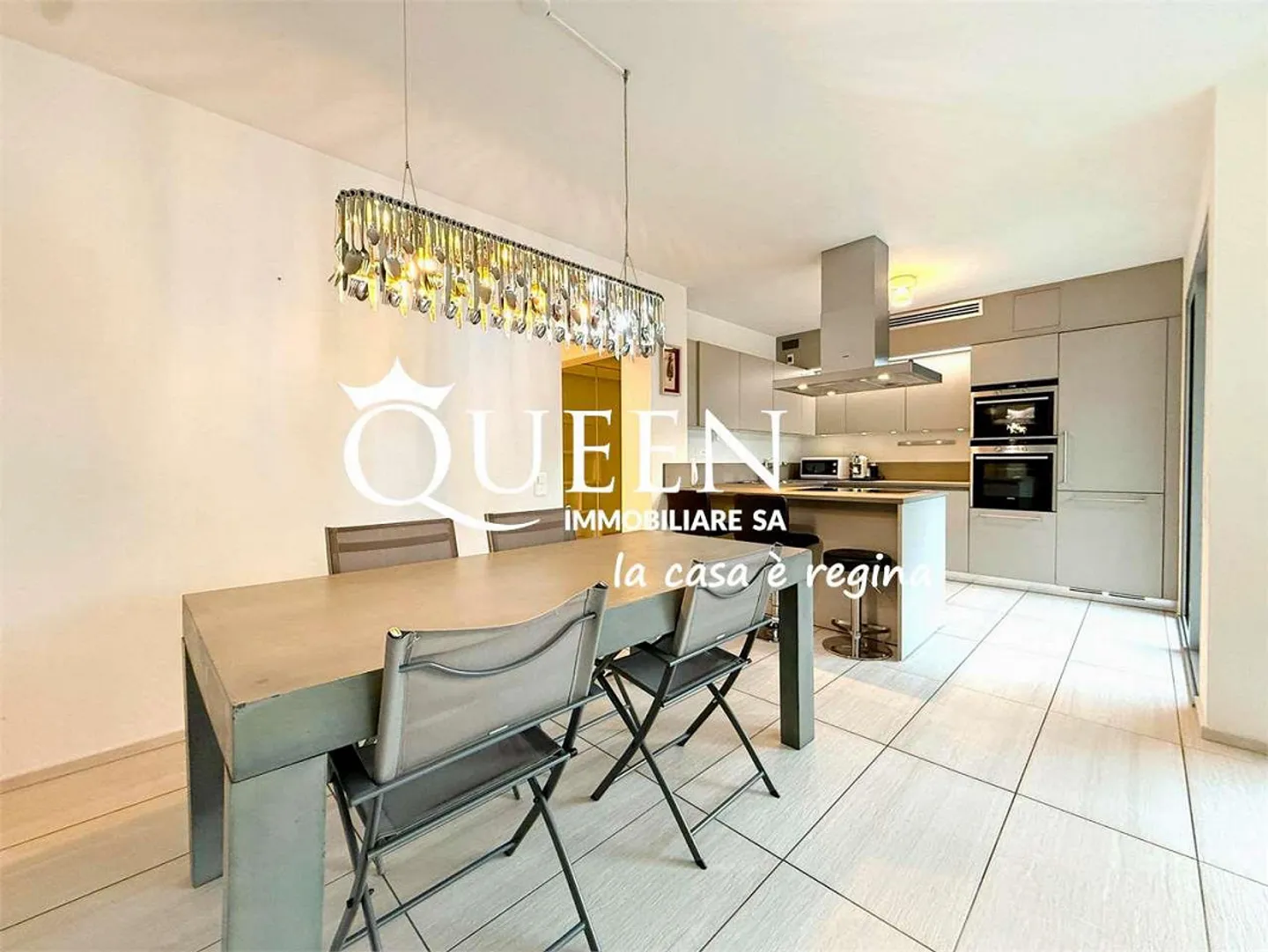 Origlio: möblierte Penthouse 4.5 Zimmer, 220 qm, mit Terrassen, Pool, c - Foto 9 von 12