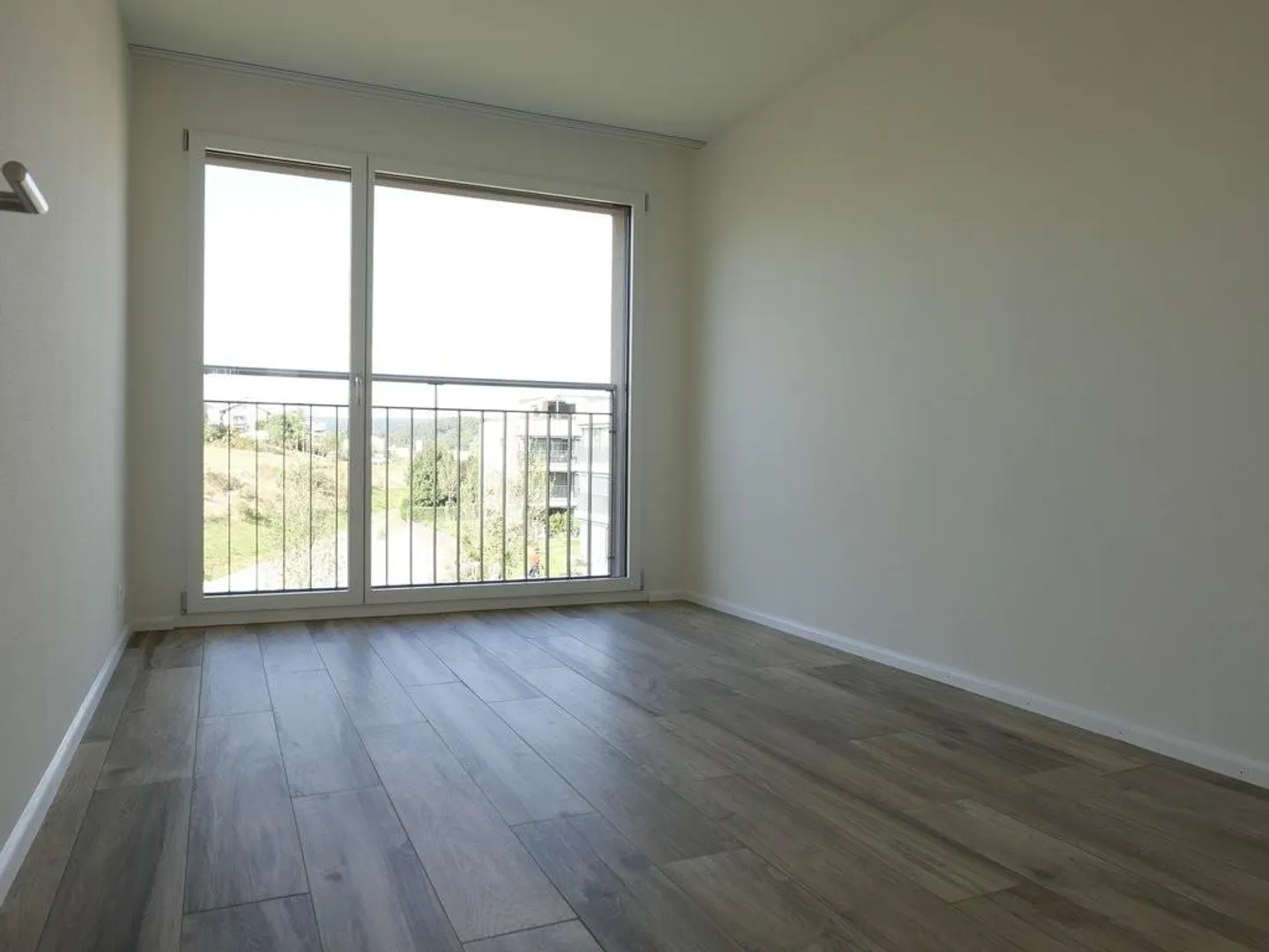 Moderne Wohnung mit Balkon - Foto 4 von 9