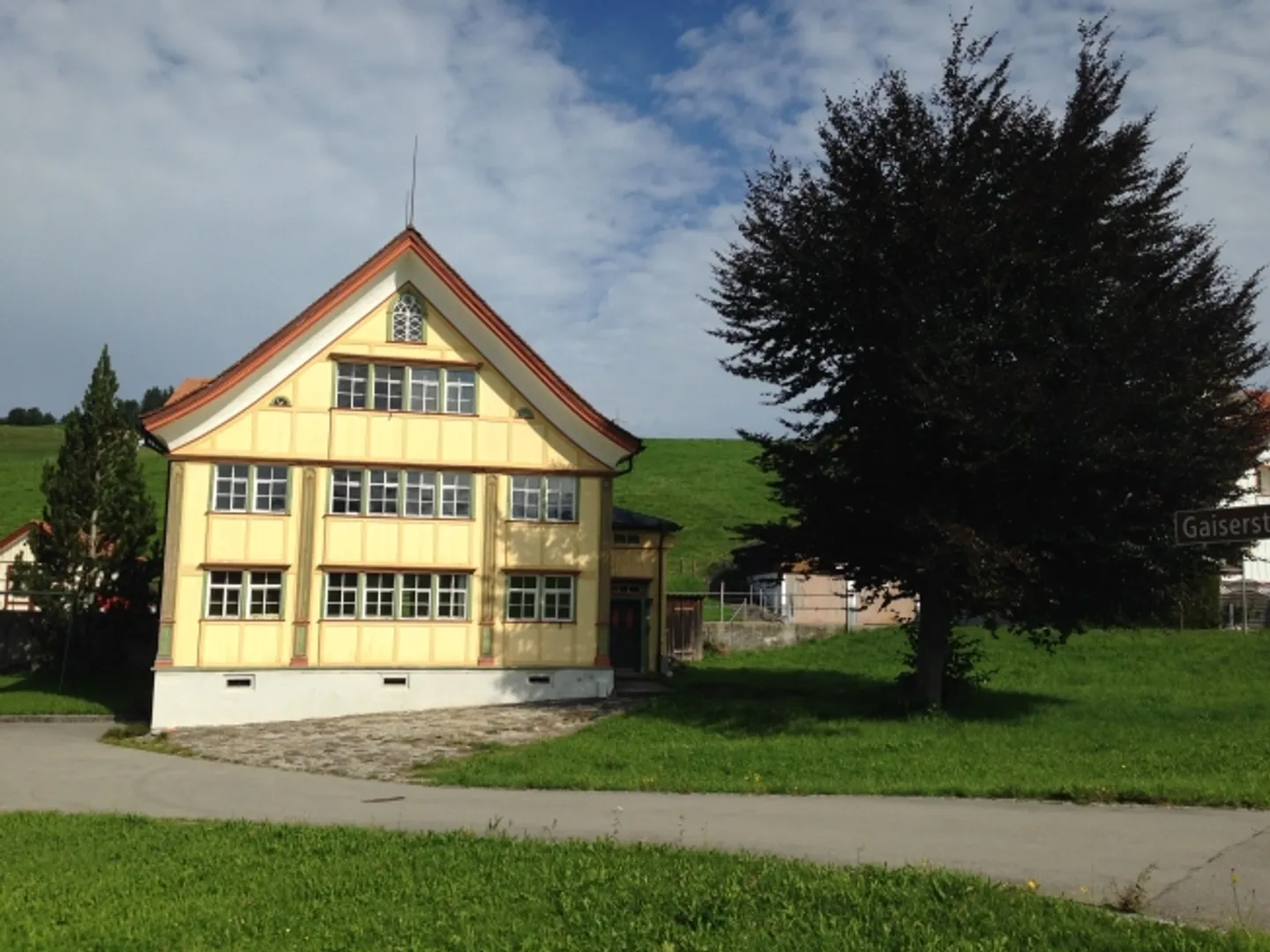 Incantevole casa unifamiliare ad Appenzell con fascino storico - Foto 1 di 11