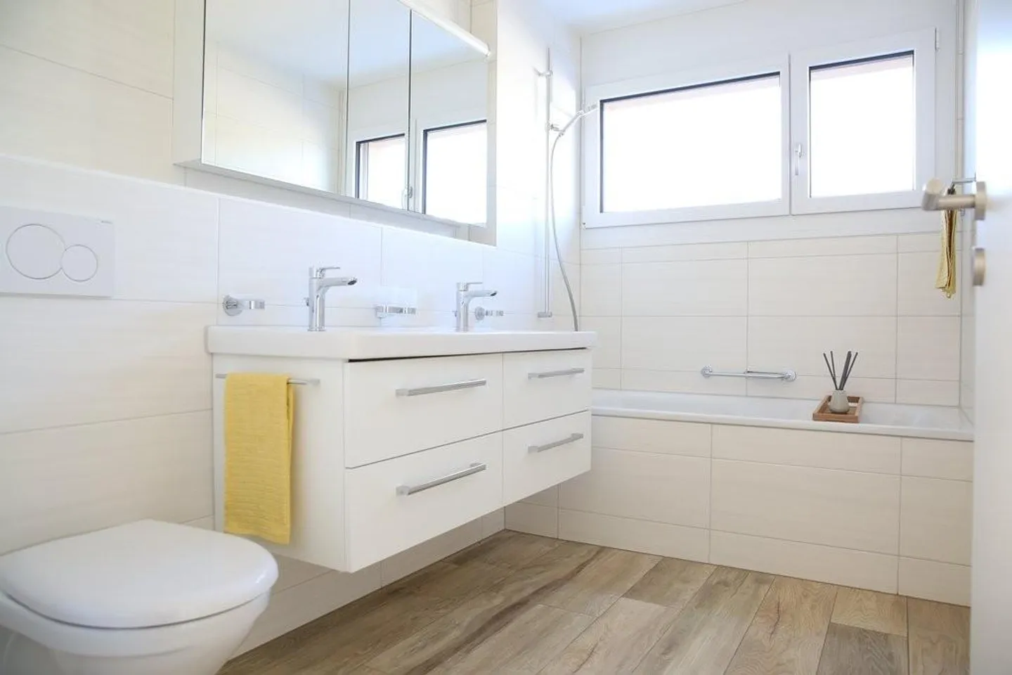 Moderne Wohnung mit Balkon - Foto 7 von 9