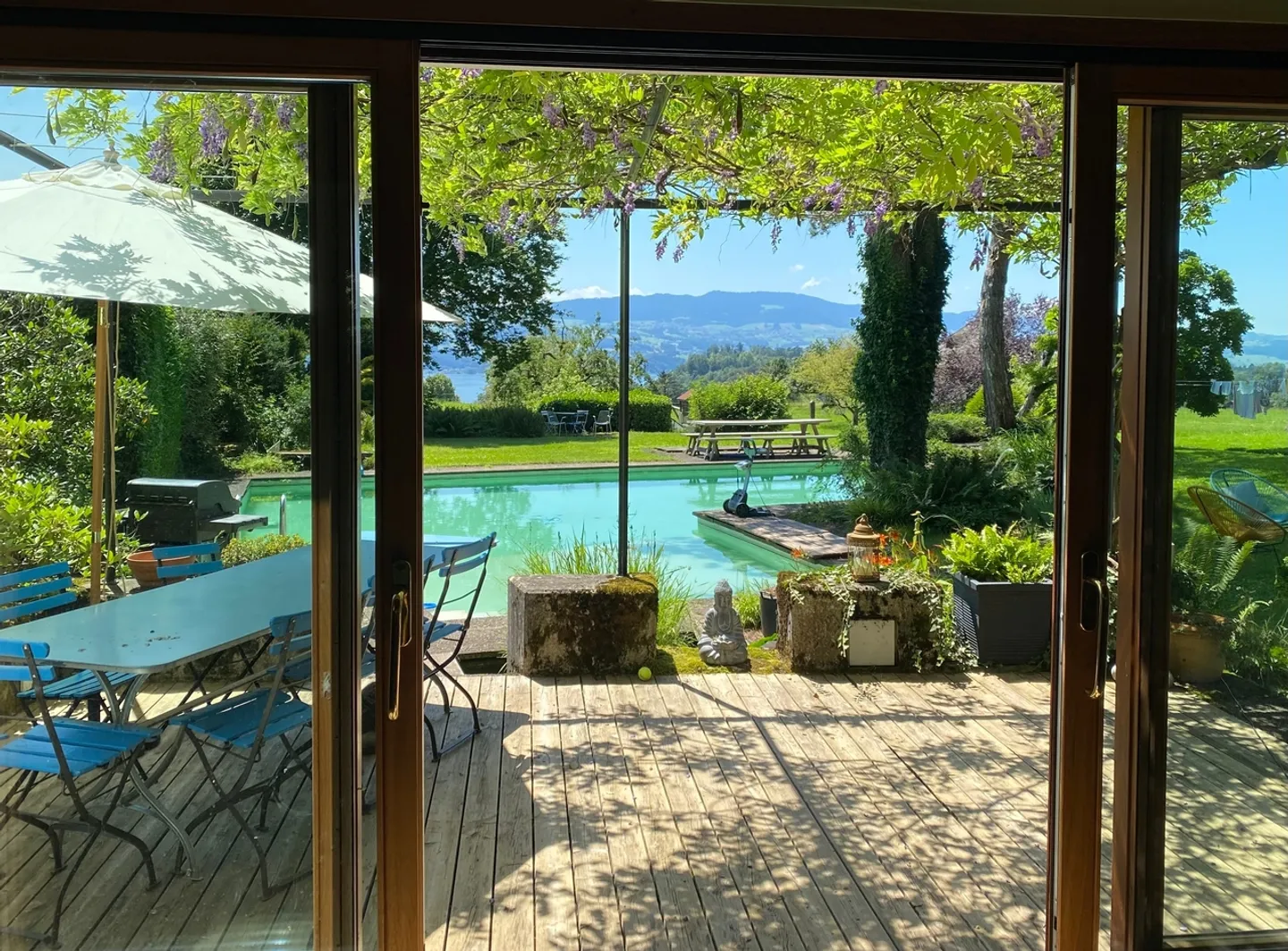 Maison de campagne idyllique avec vue sur le lac et les montagnes - Photo 9 sur 13