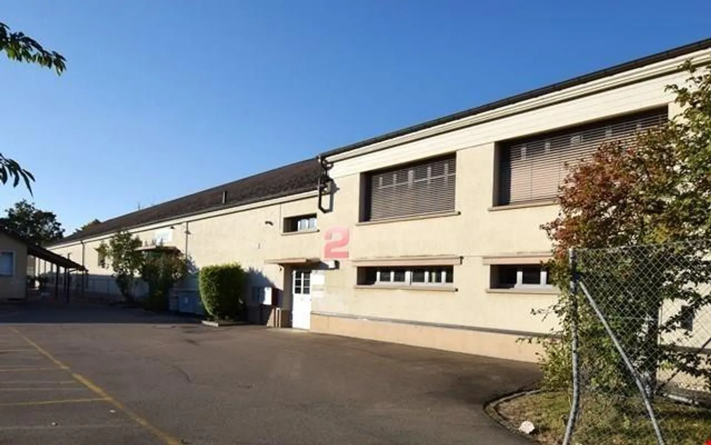 Ufficio singolo vicino alla stazione di Aesch - Foto 7 di 7