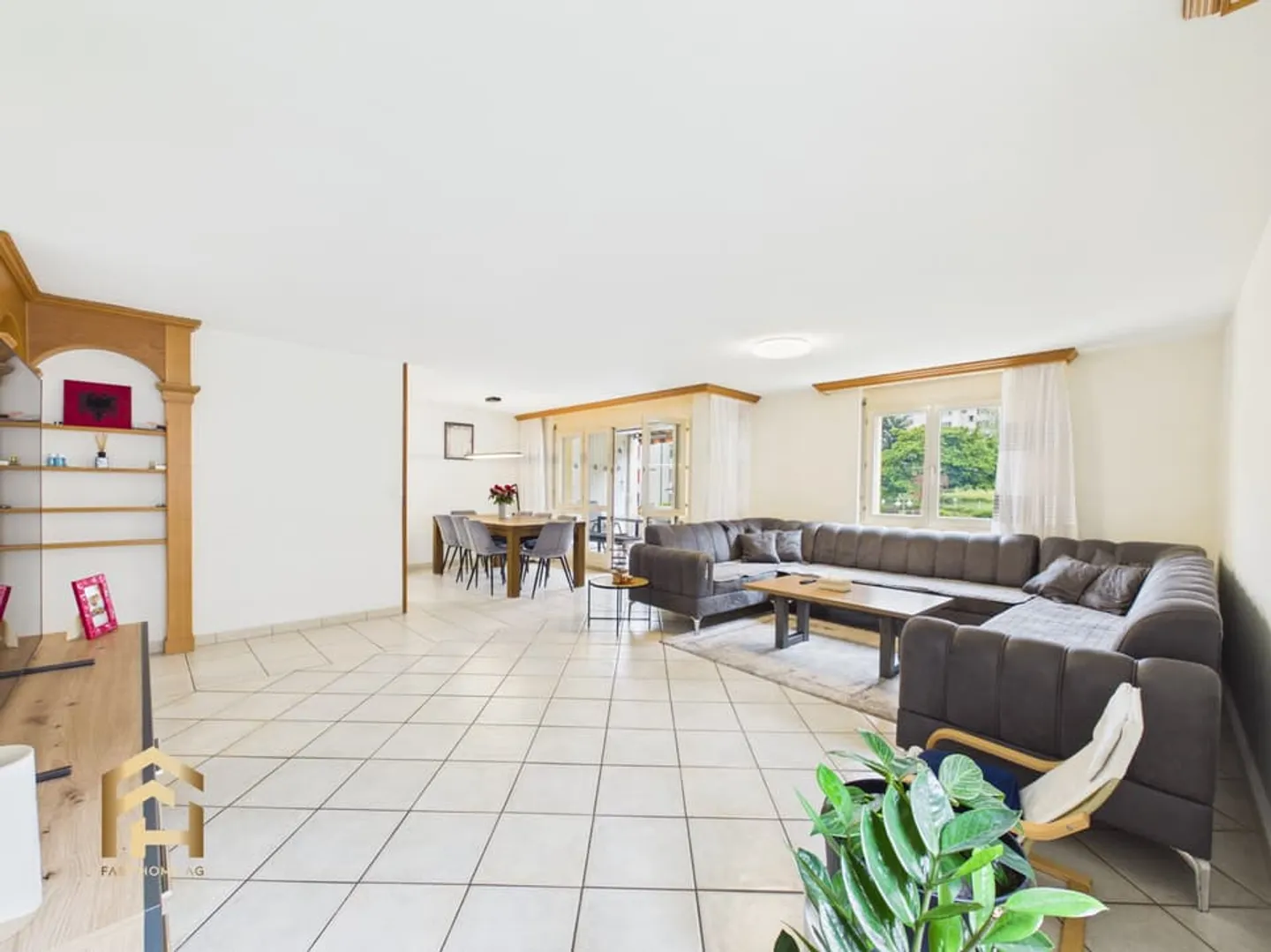 Bright 4.5-room apartment with balcony and garden seating area in Brig-Glis - Photo 5 of 13
