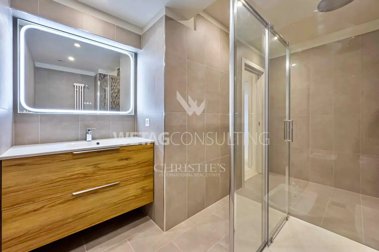 Appartement moderne à vendre dans un emplacement stratégique à Minusio - Photo 4 sur 11