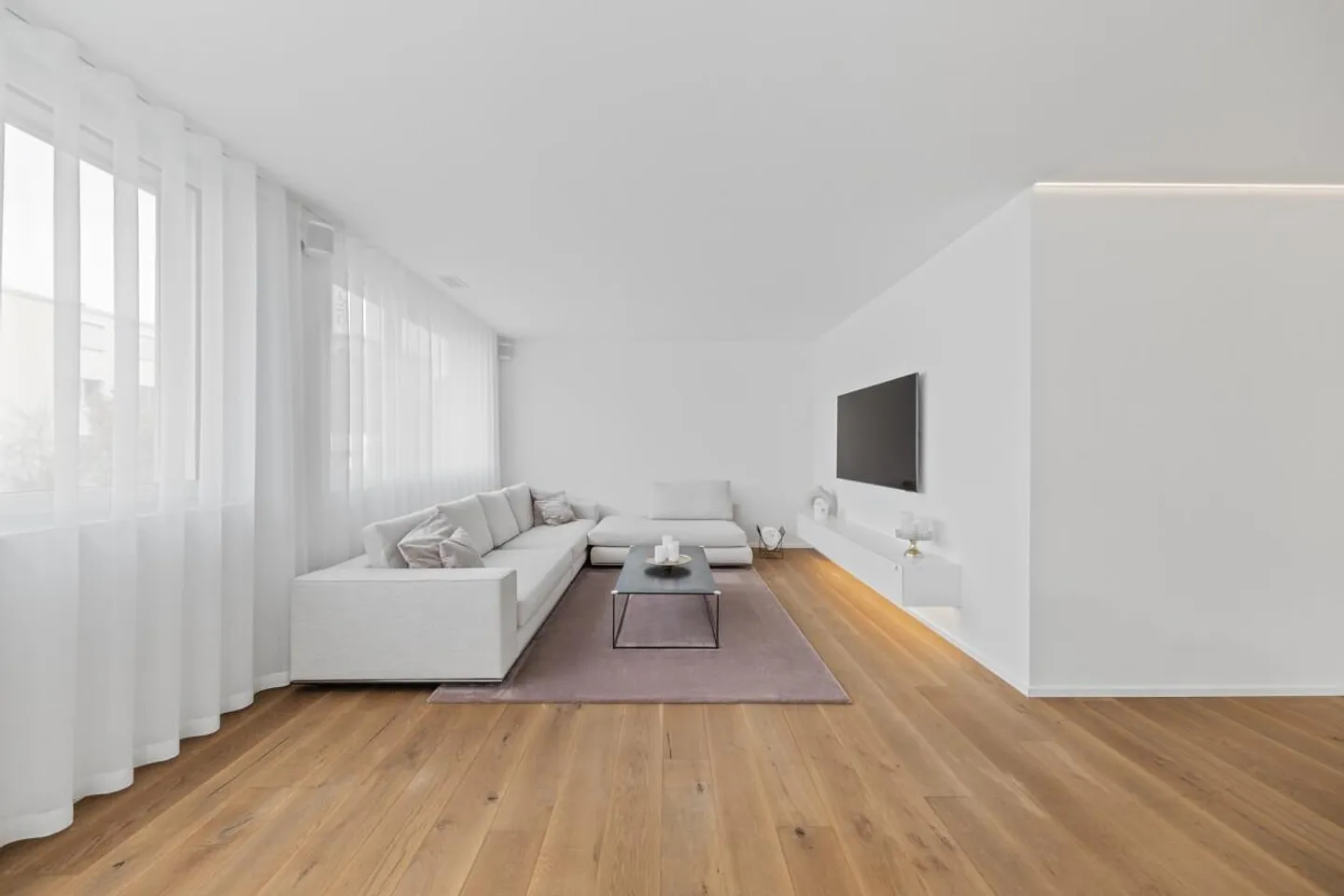 Top modern & exclusive condominium - Photo 1 of 12