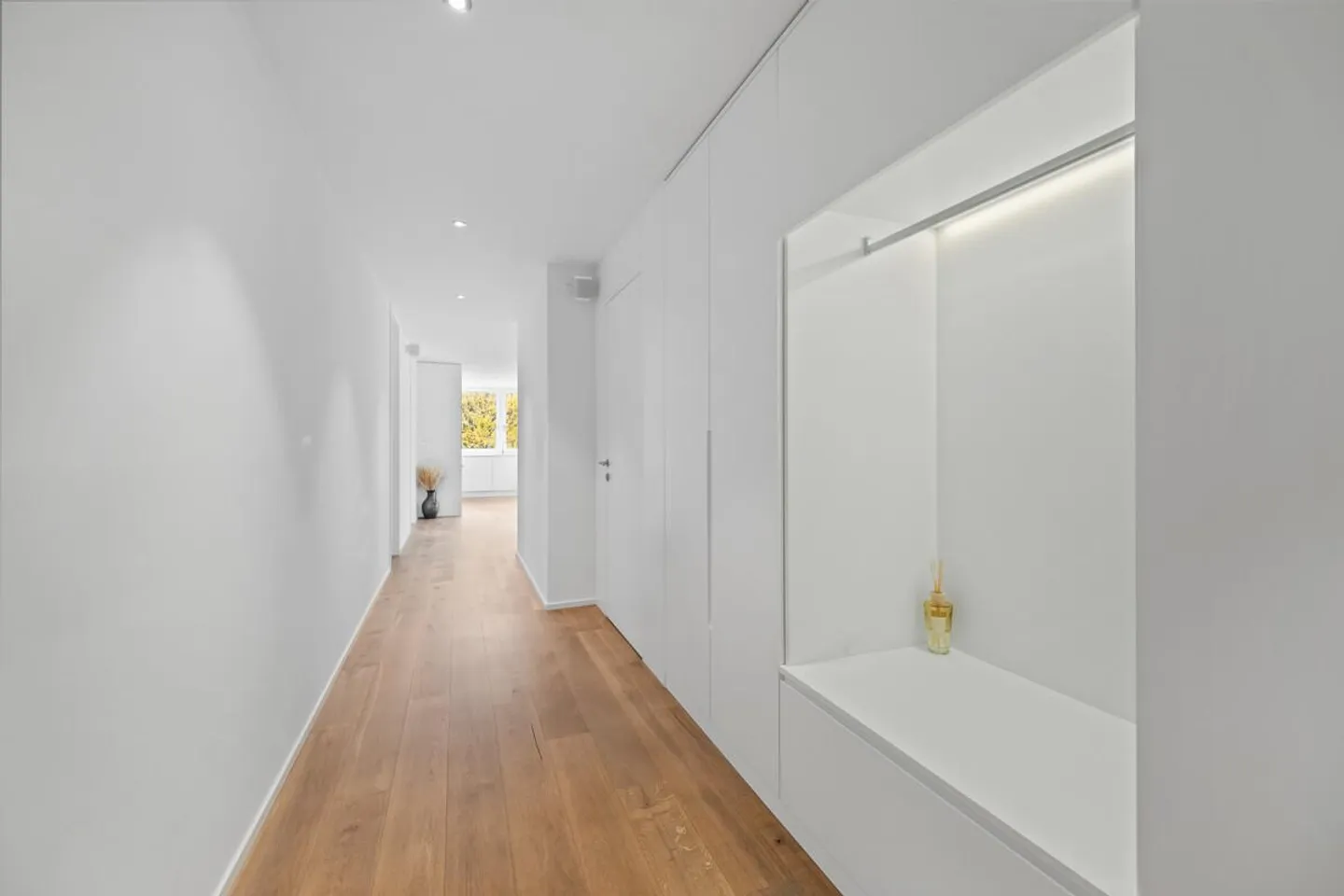 Top modern & exclusive condominium - Photo 6 of 12