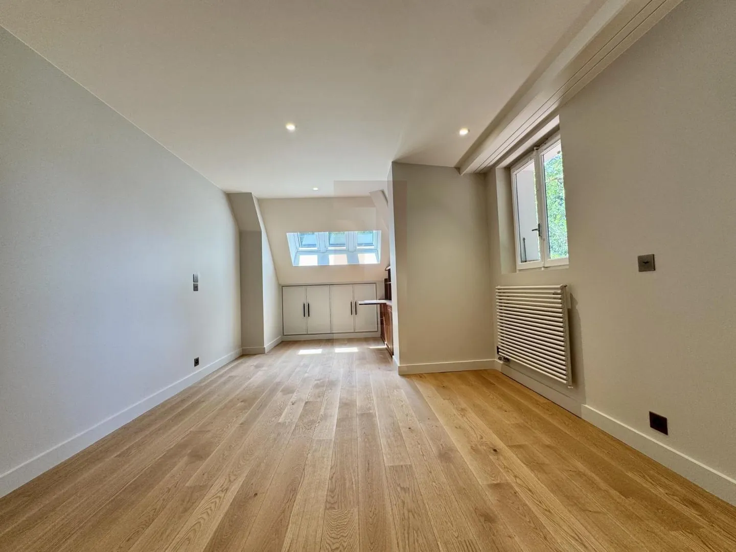 Villa luxueuse rénovée près de l'École Internationale - Photo 11 sur 11