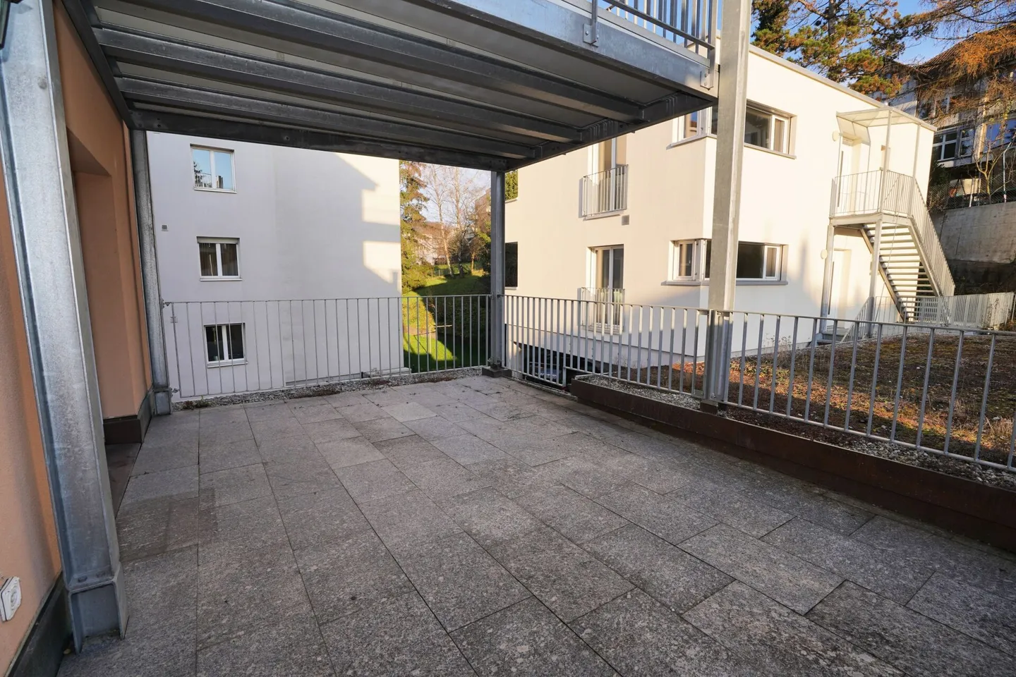 Appartamento 3.5 locali con grande terrazza, vicino al centro di Basilea - Foto 4 di 9