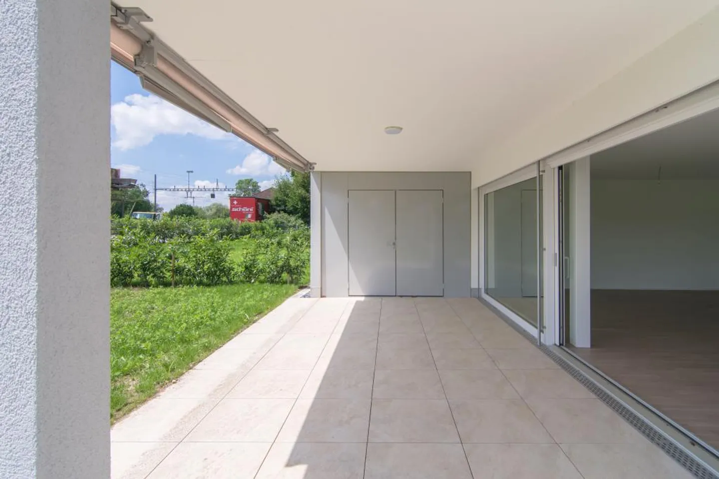 4.5-Zimmer Erdgeschosswohnung mit grossem Gartenanteil - Foto 2 von 6