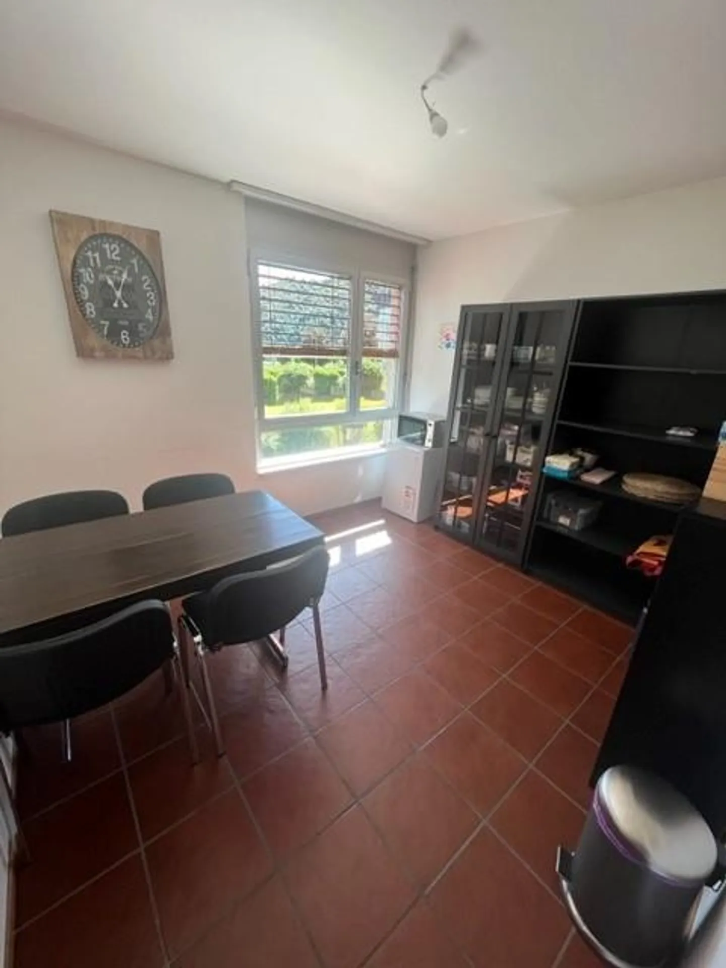 Bureau/Pratique médicale/Studio de beauté éventuellement déjà meublé - Photo 13 sur 16