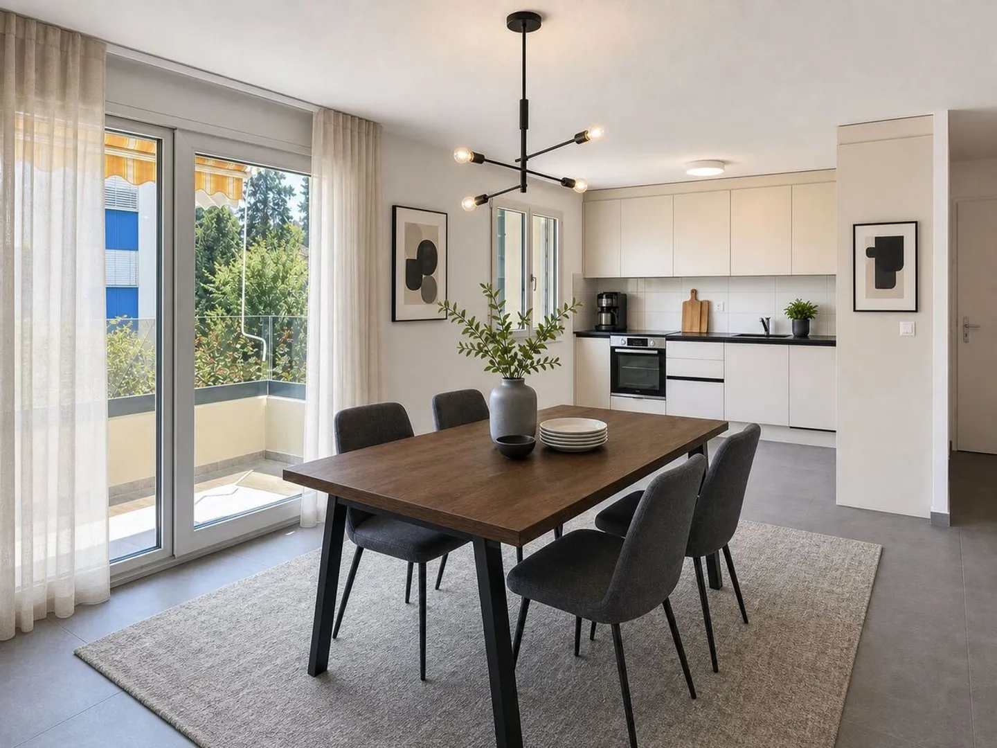 Sehr schöne renovierte 3,5-Zimmer-Wohnung mit Balkon - Foto 8 von 14