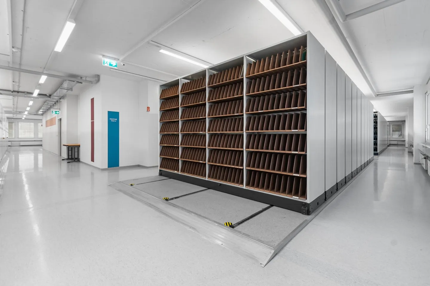 Flexible office and commercial spaces in a central location - Suitable for various uses! - Photo 4 of 9