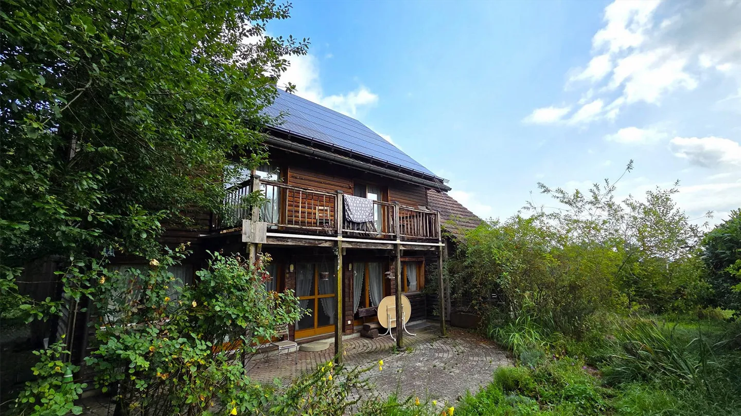 Detached single-family house with a separate apartment and many extras - Photo 18 of 22