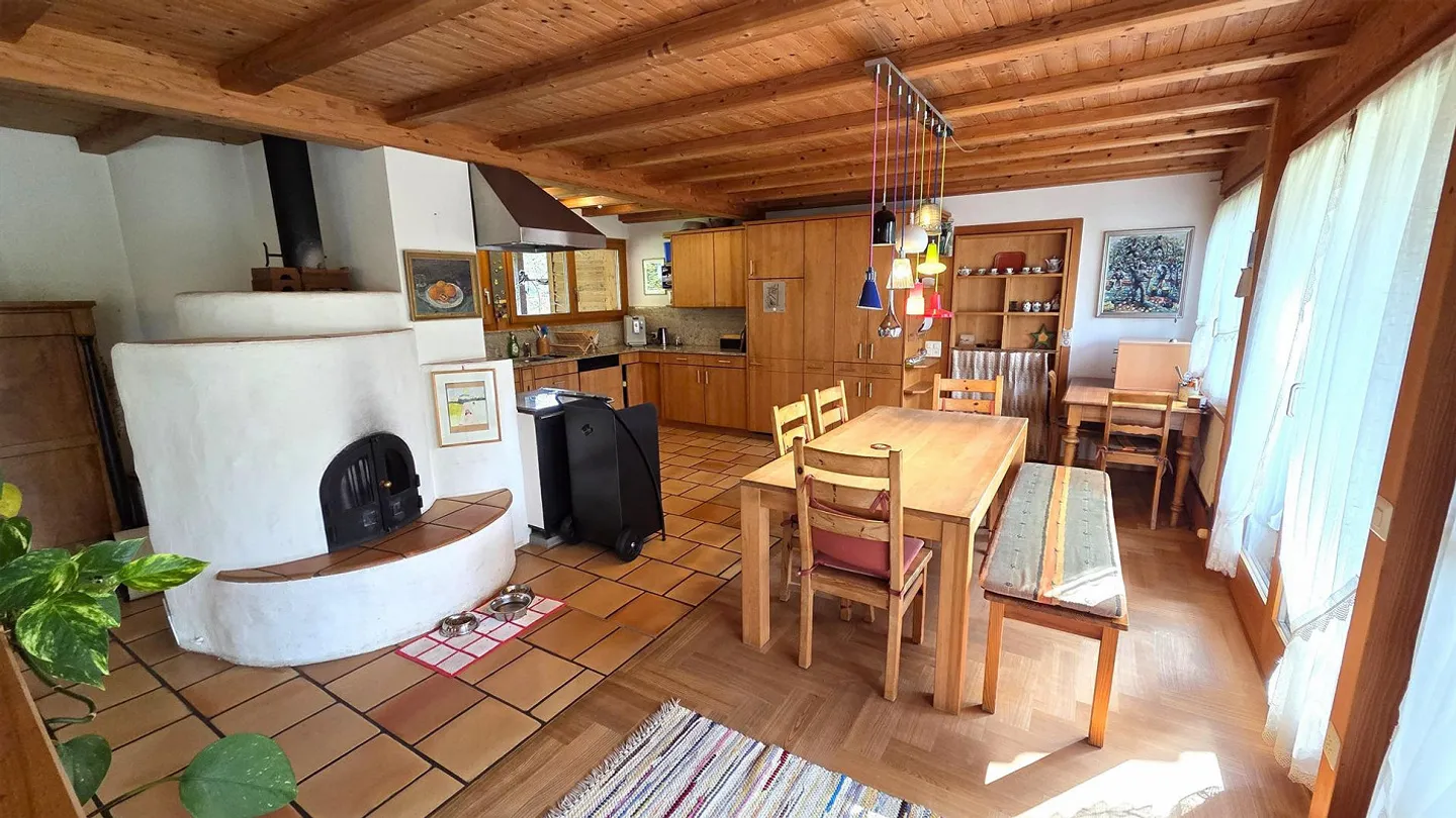 Detached single-family house with a separate apartment and many extras - Photo 6 of 22