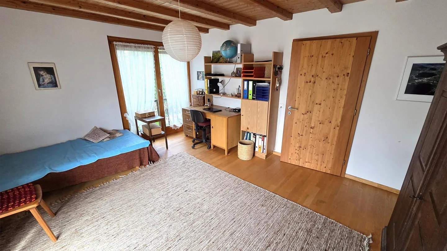 Detached single-family house with a separate apartment and many extras - Photo 9 of 22