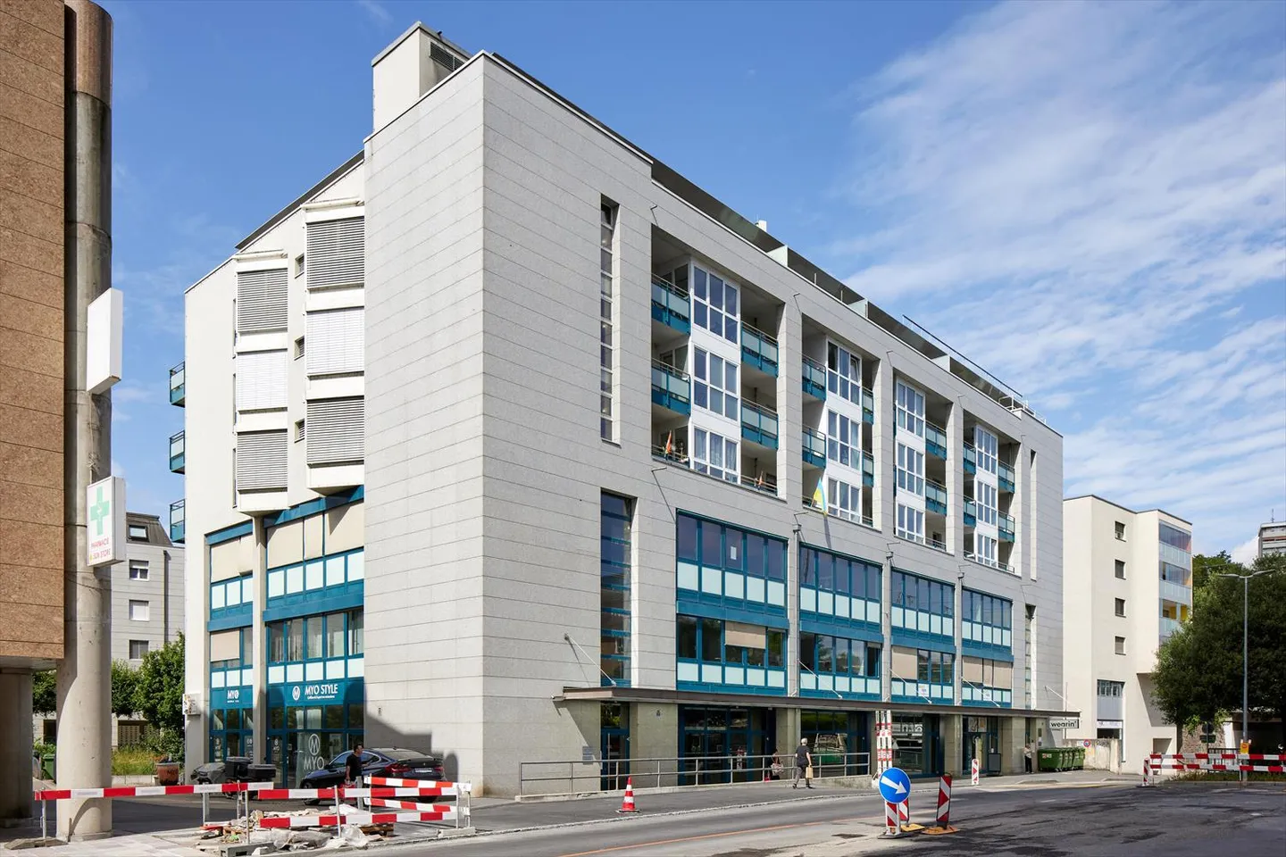 Commerce - Photo 3 of 10