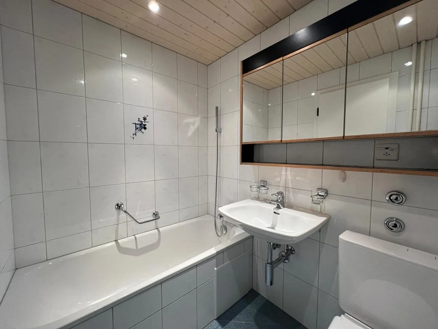 3-room apartment for rent - Photo 10 of 12
