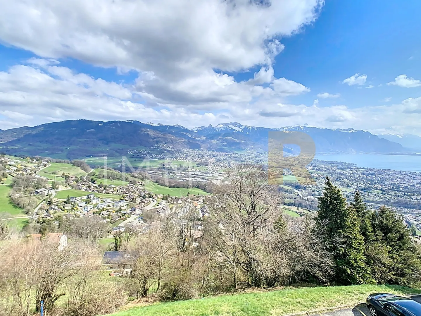 Ampio appartamento di 2,5 stanze con galleria - Foto 2 di 12