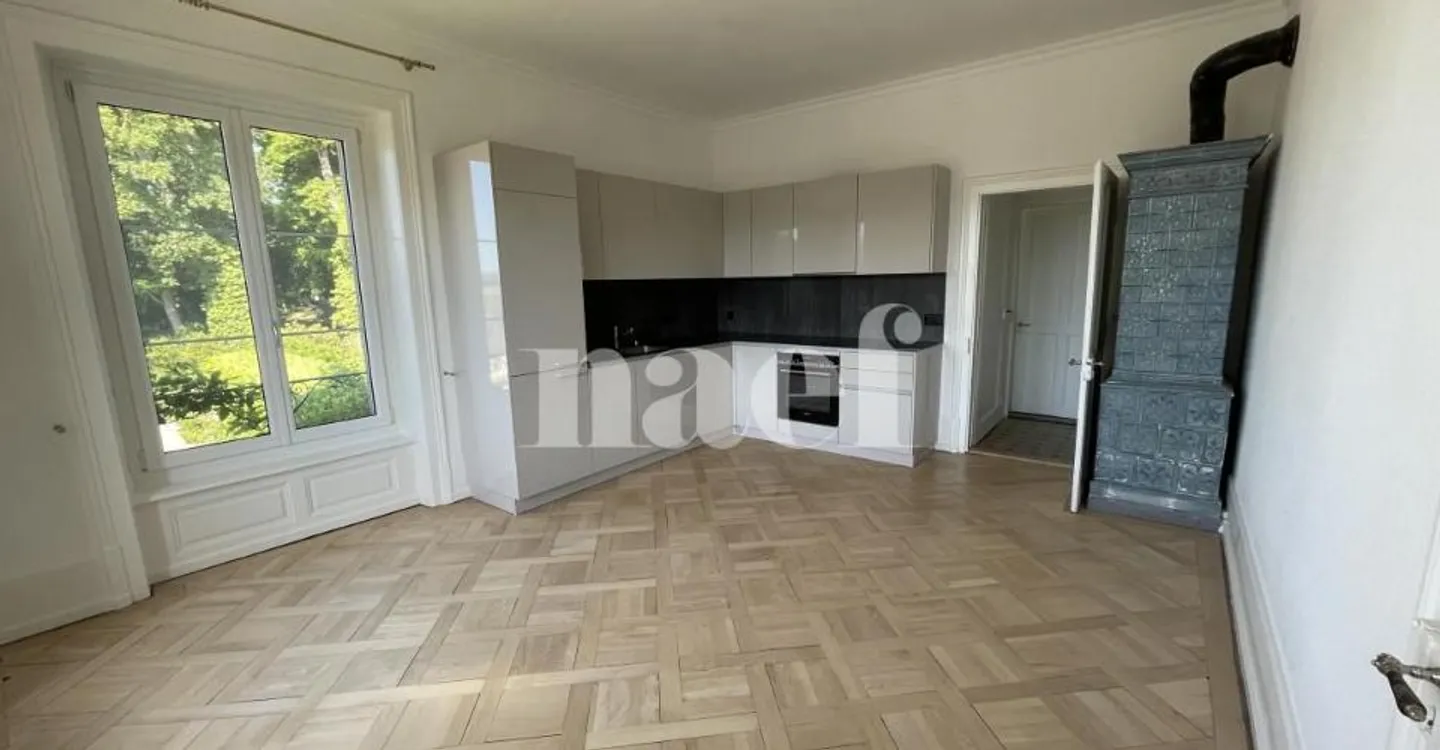 Wunderschöne 4,5-Zimmer-Wohnung in einem Schloss in Villars-sur-Glâne! - Foto 1 von 7