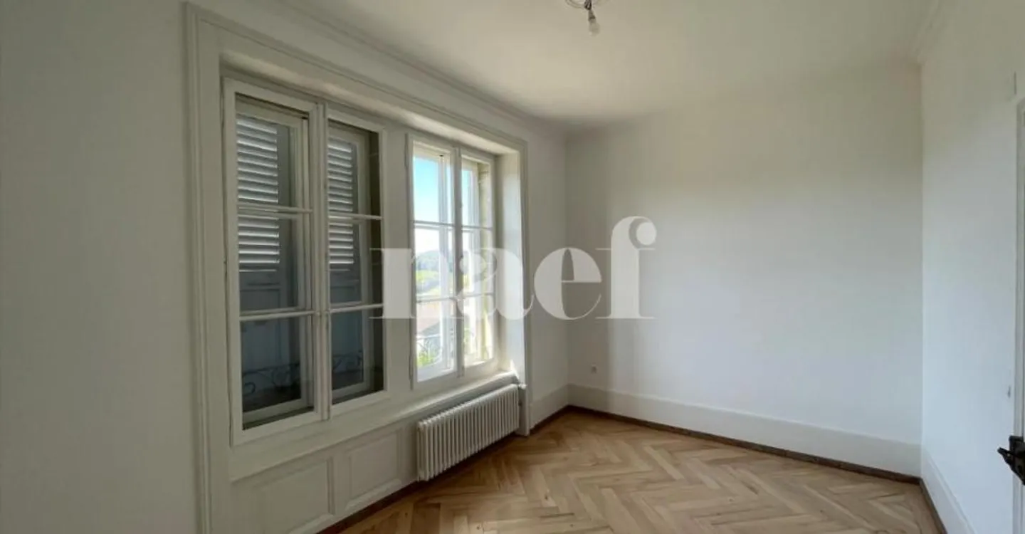 Wunderschöne 4,5-Zimmer-Wohnung in einem Schloss in Villars-sur-Glâne! - Foto 3 von 7