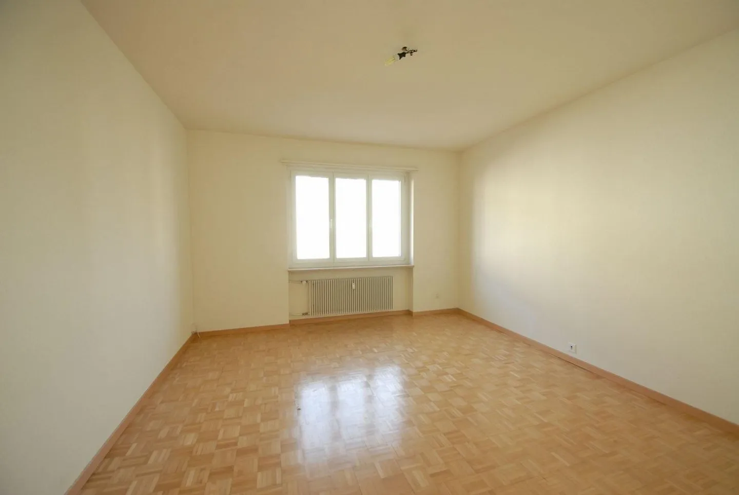 Beautiful 2-room apartment in the Lehenmatt district - Photo 4 of 8