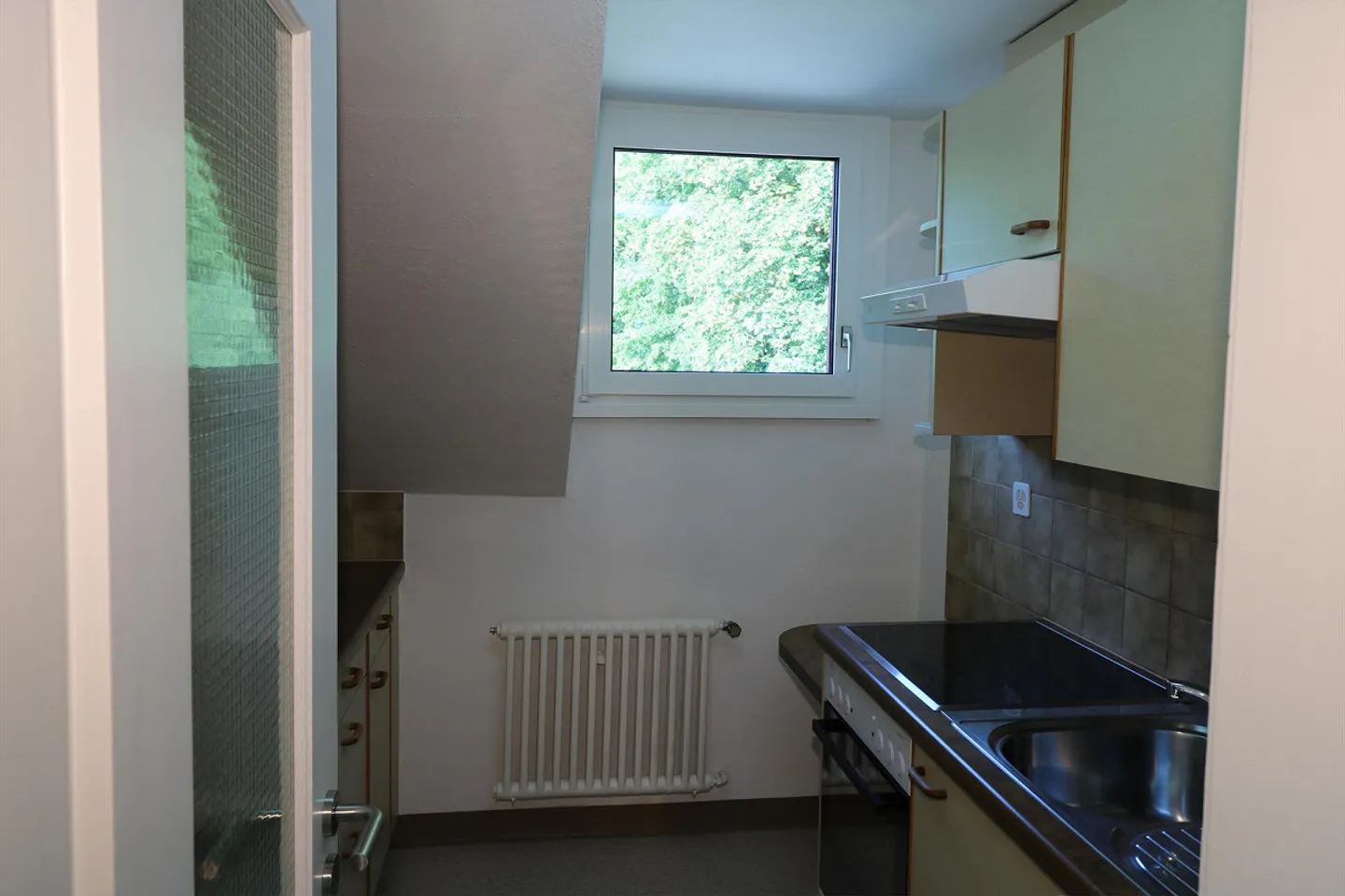 Appartamento mansardato affascinante nel verde - Foto 2 di 6