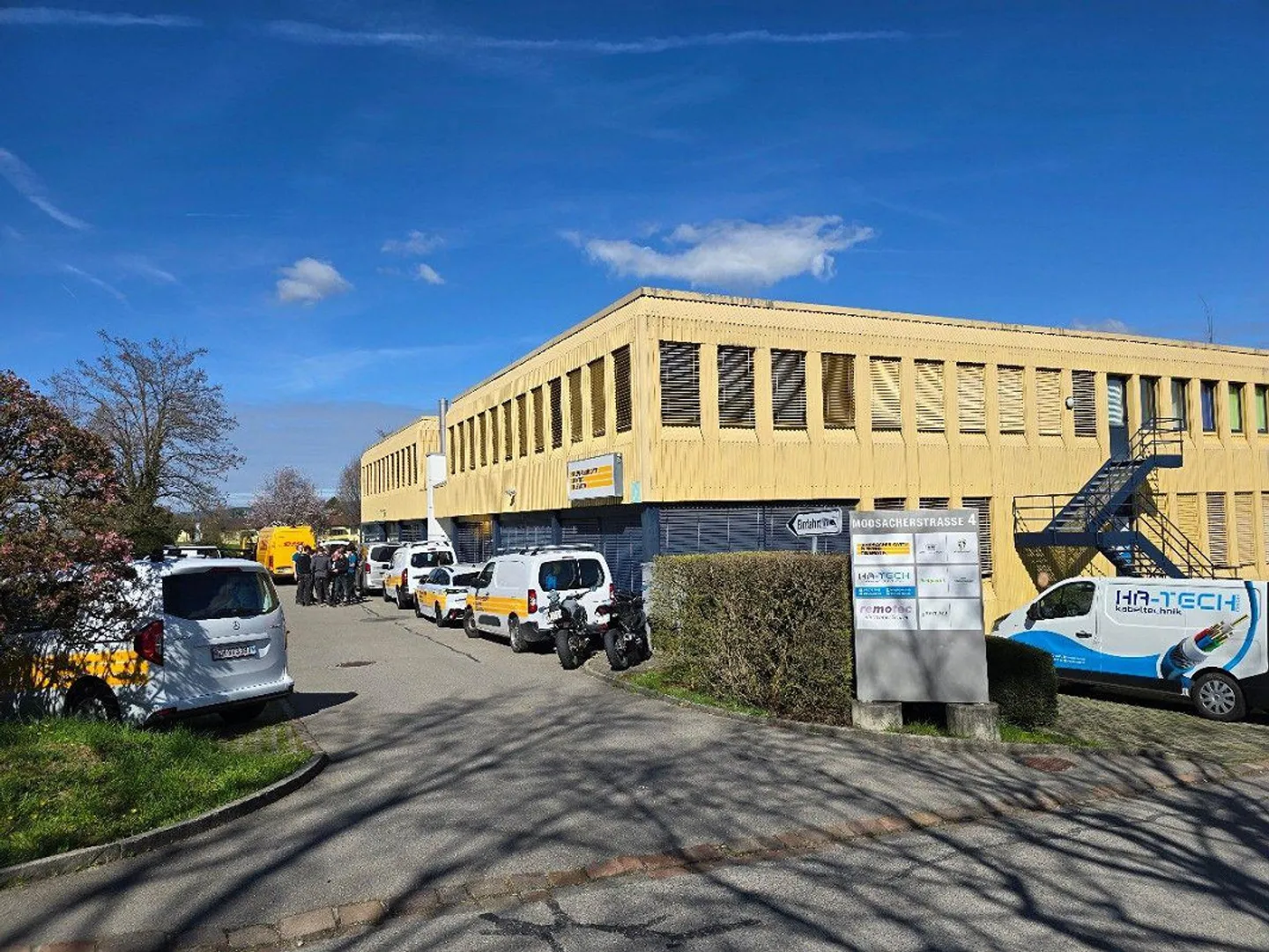 Commercial or garage spaces - Photo 4 of 4