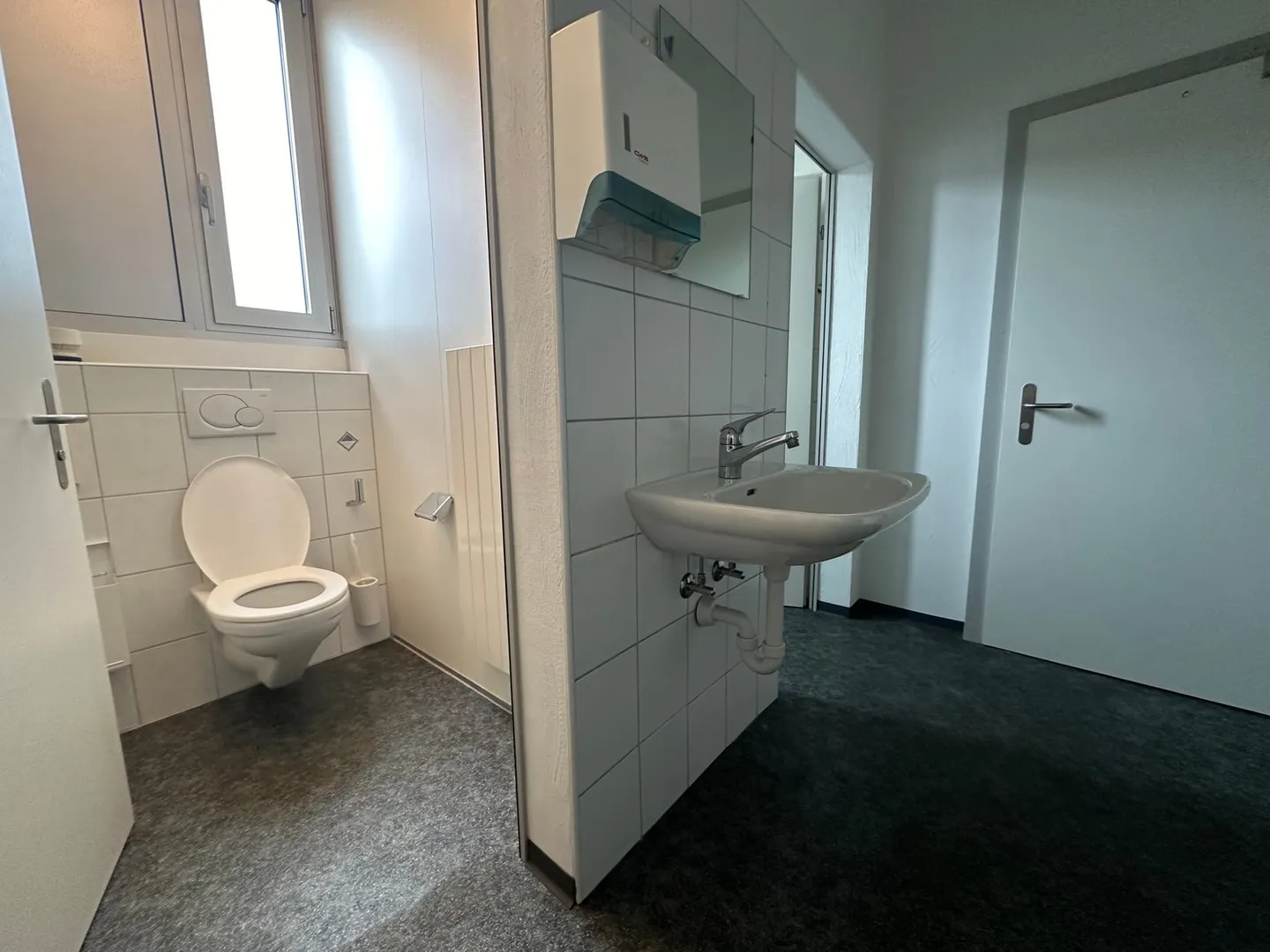 Helle Gewerbefläche im 1. OG an der Sagmattstrasse 13 - Foto 5 von 11