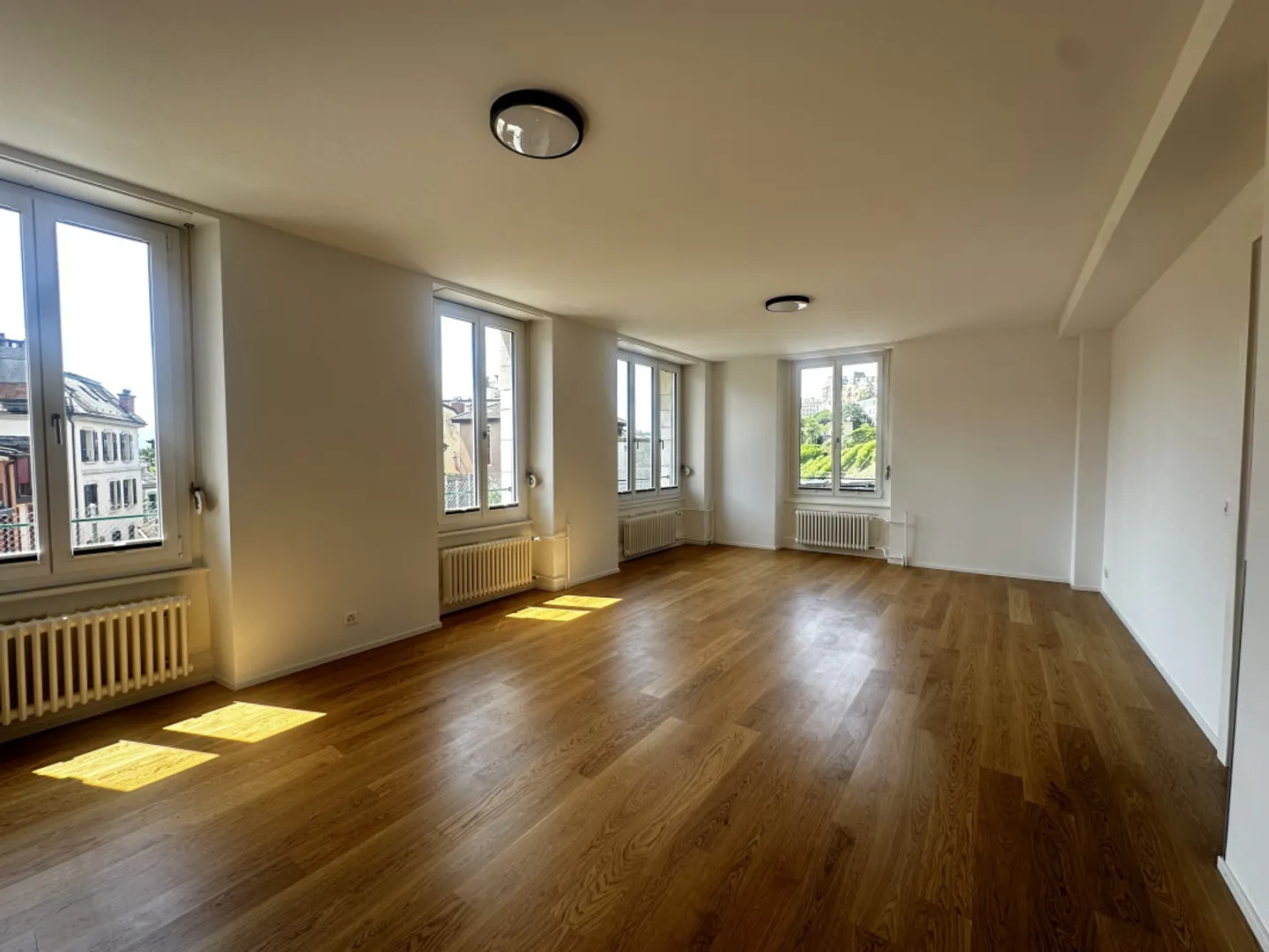 Magnificent 3.5-room apartment - Rue du Centre 1, 1820 Montreux - Photo 2 of 13