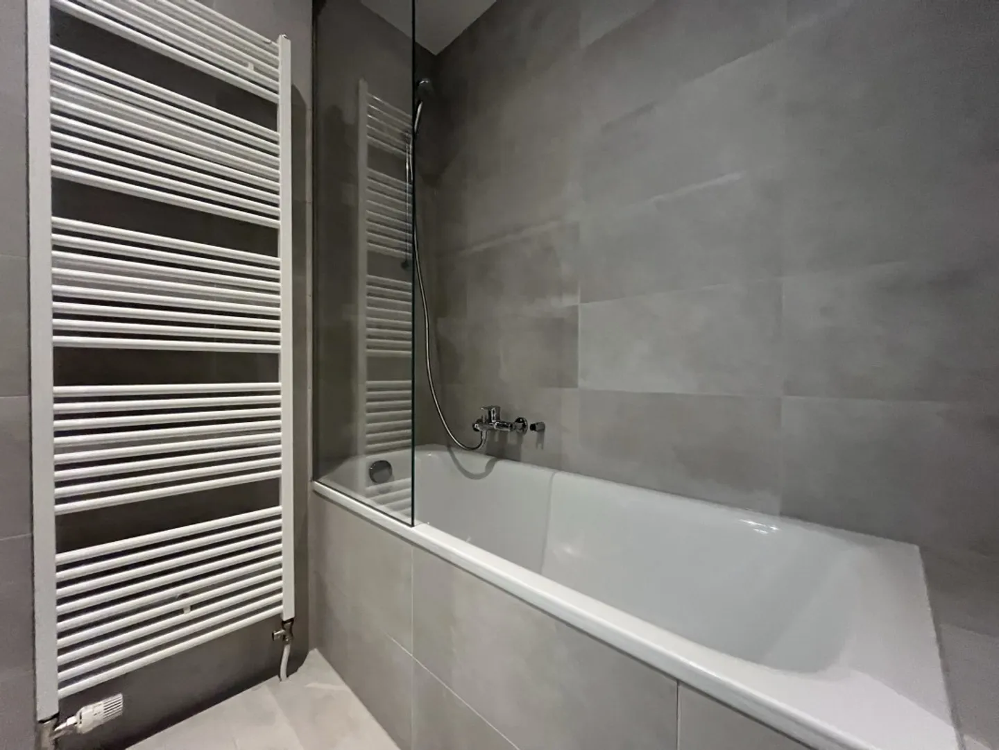 Magnificent 3.5-room apartment - Rue du Centre 1, 1820 Montreux - Photo 8 of 13