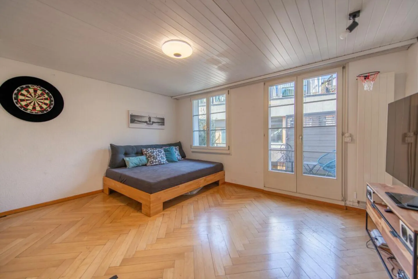 Duplex apartment in old building style with dream terrace & expansion potential - Photo 11 of 22