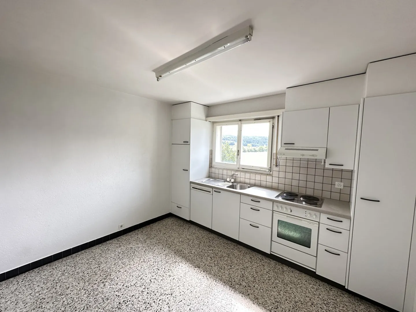 Appartement Charmant avec Balcon - Photo 4 sur 8