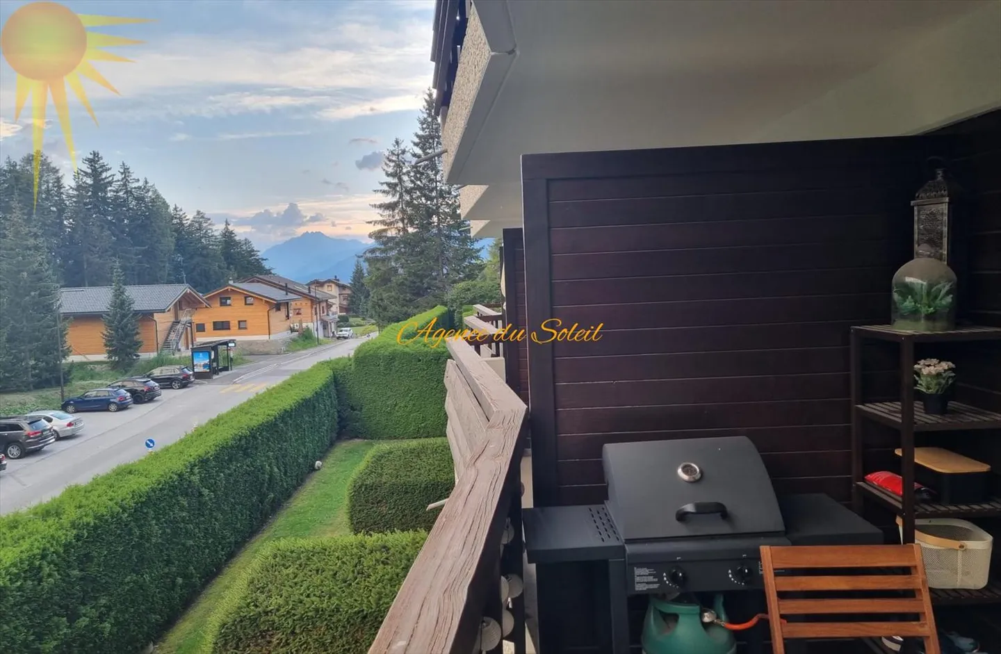 Very nice 2.5-room apartment near the center of Crans! - Photo 11 of 13