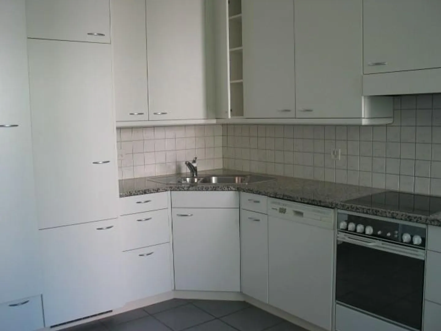 Spacious 5-room apartment in Gellert - Photo 3 of 6